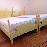 Pair of painted wooden twin beds