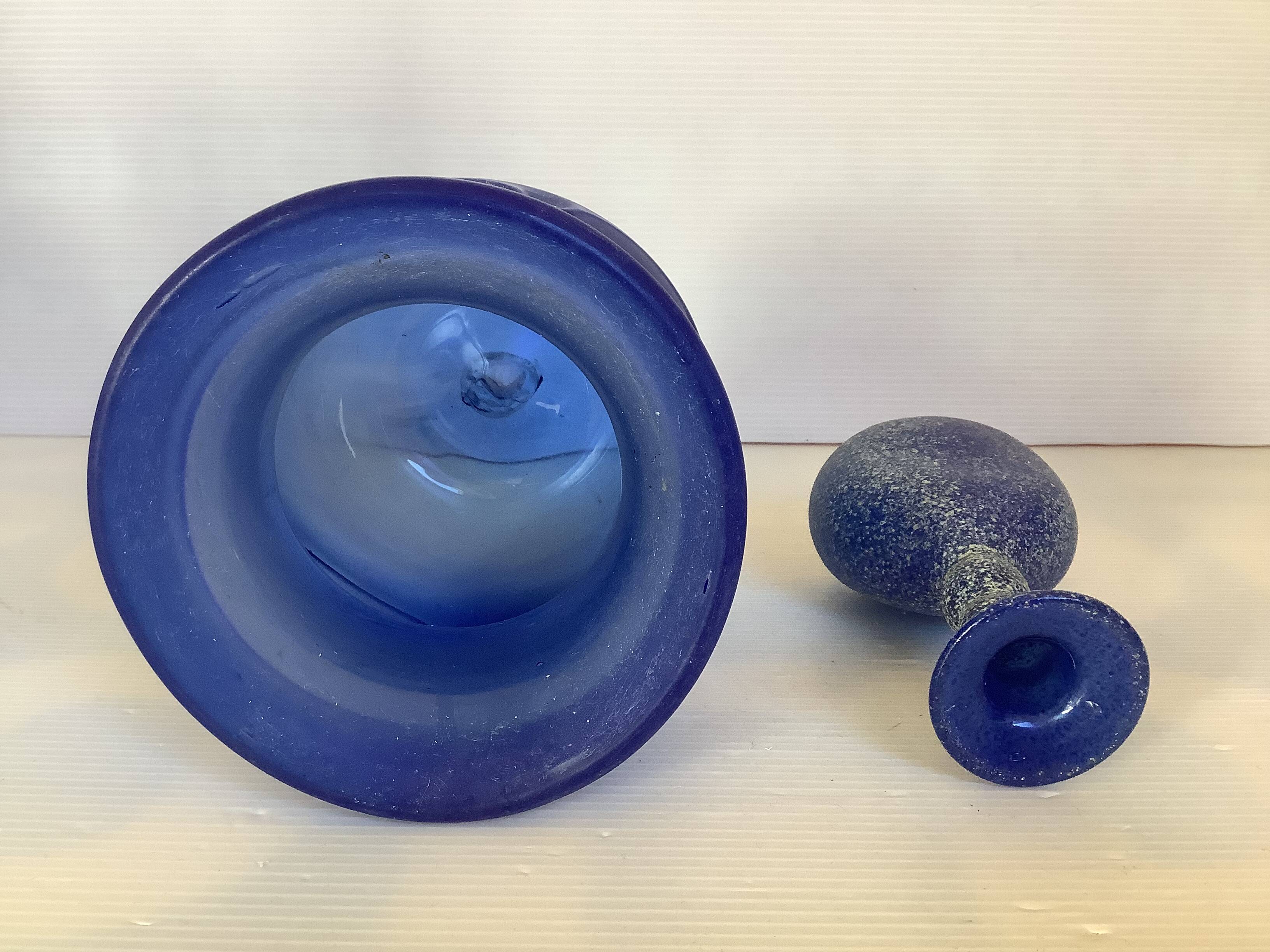 Murano scavo vase duo