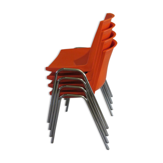 4 chaises empilables 1970