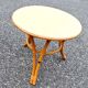 Fauteuil et table d'enfant vintage en rotin et bambou 1960-1970 Bureau et chaise cintré