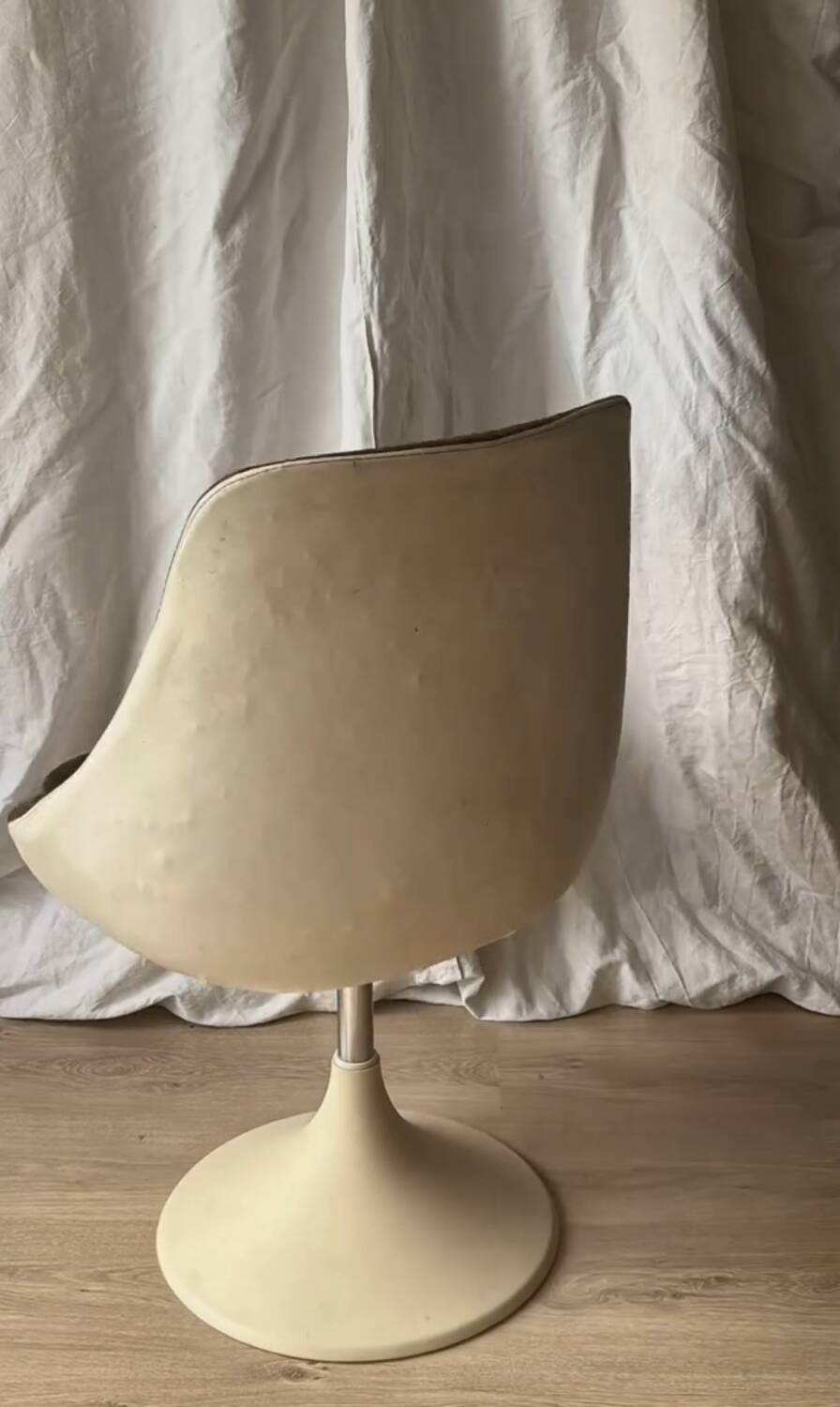 Swivel tulip chair 1970