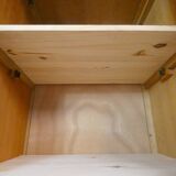 armoire en rotin pieds compas