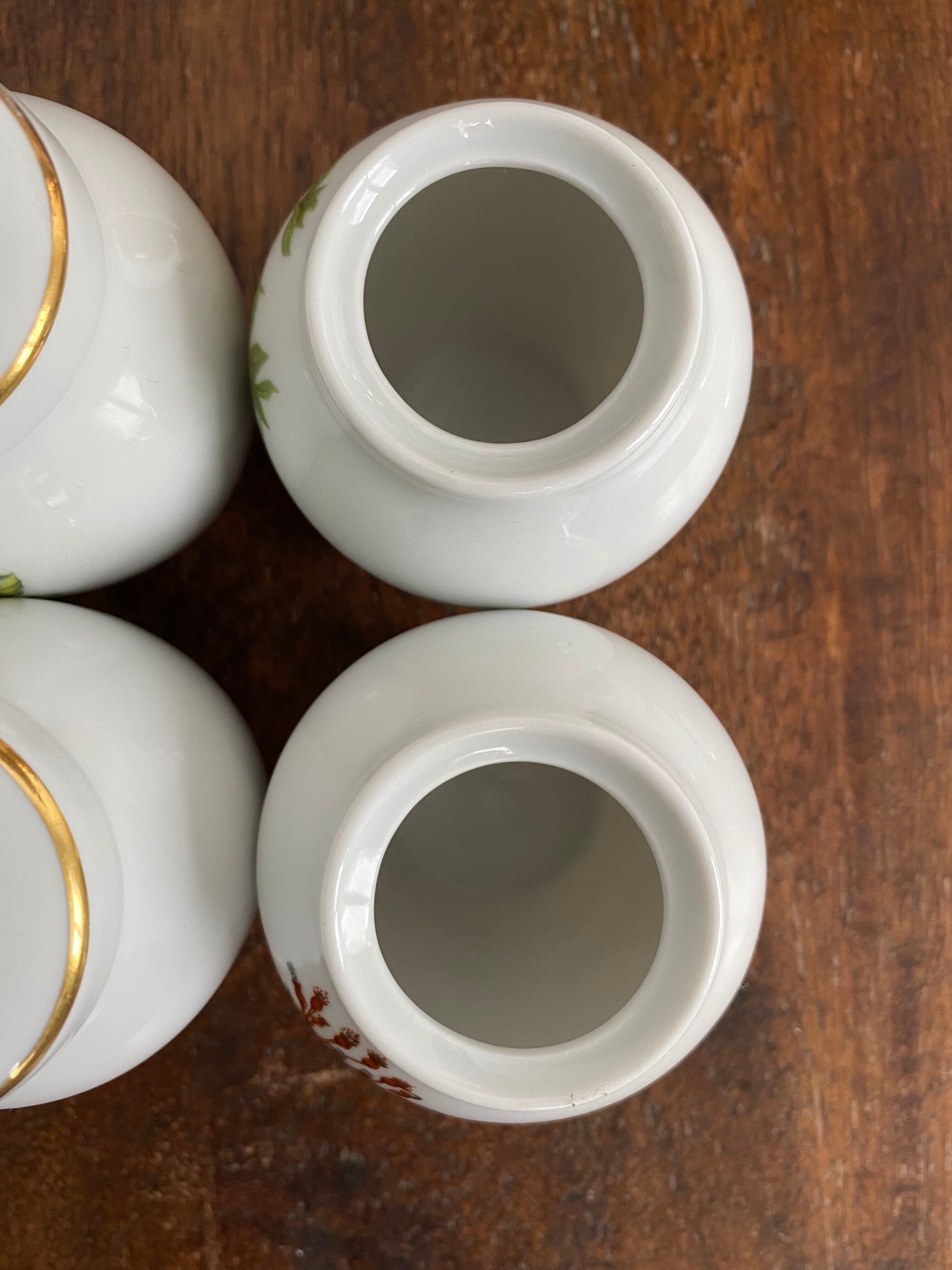 Ensemble de 8 pots à épices