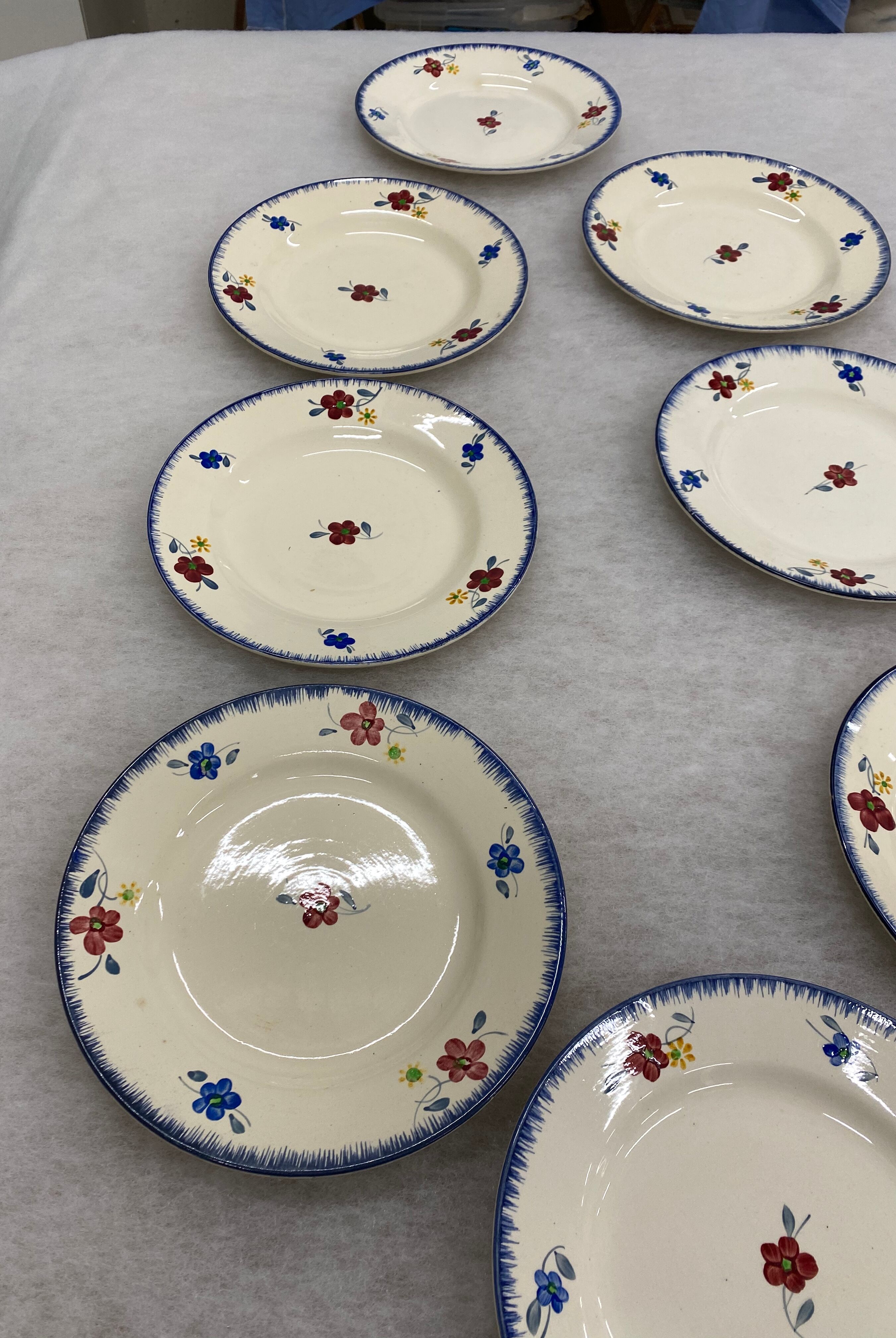 Lot of 8 flat plates Digoin Mary-Lou