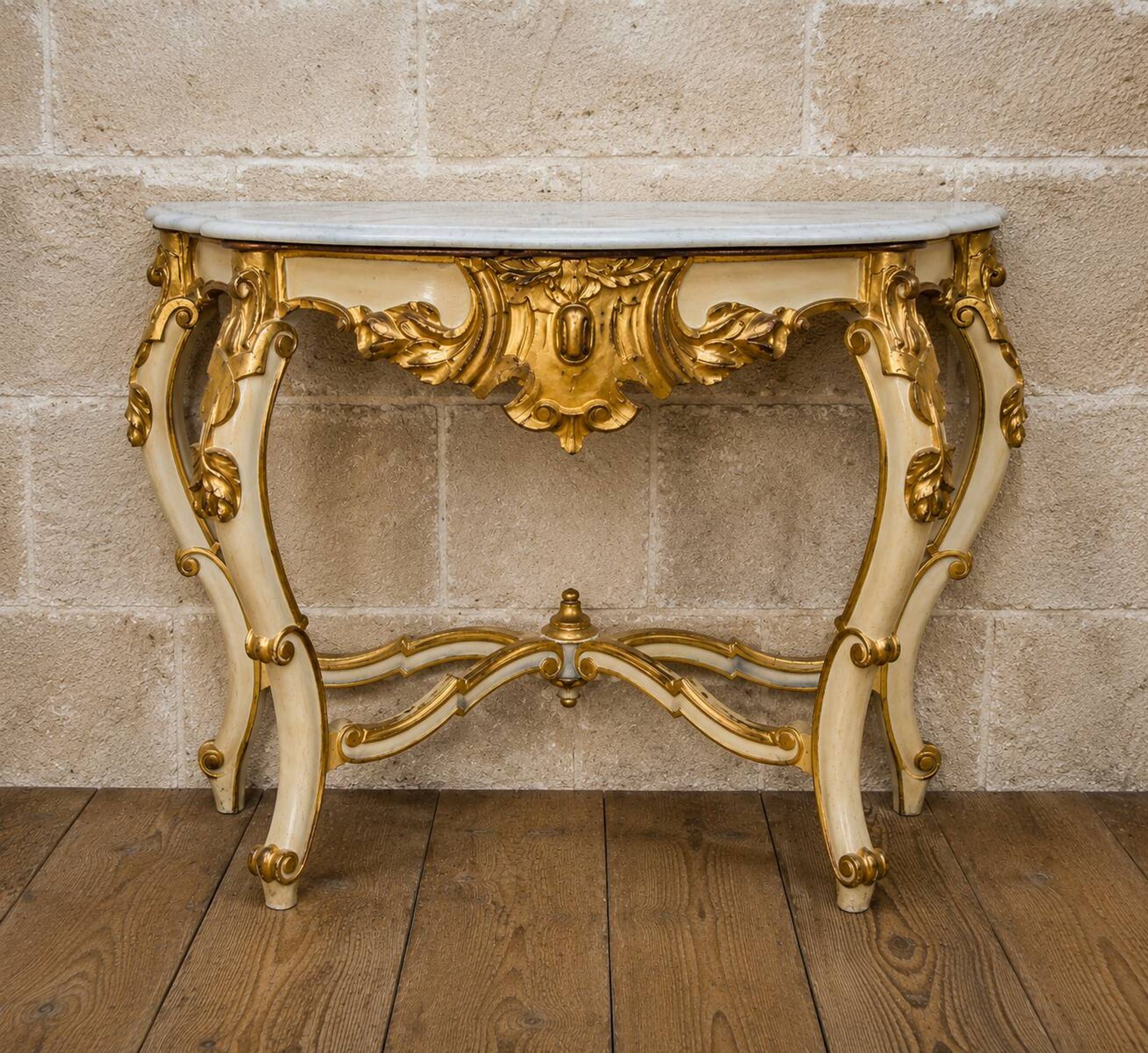 Louis XV style console – Cream and gold lacquered wood – Marble top