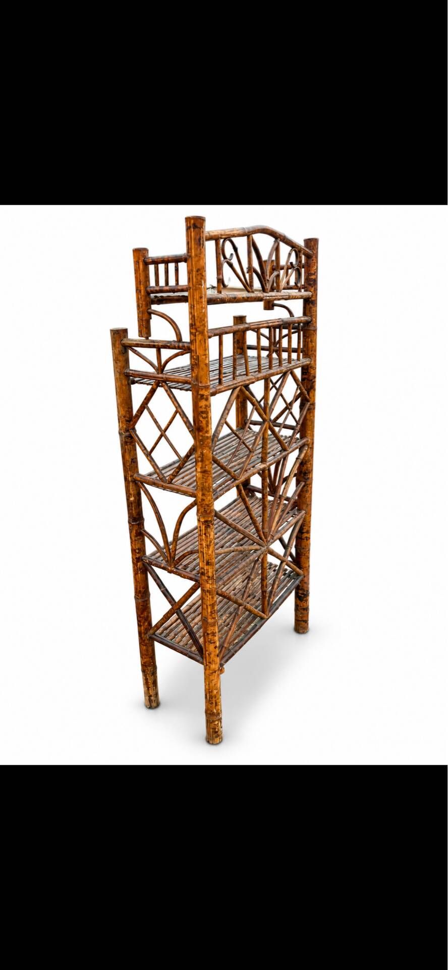 Antique bamboo shelf with 4 levels – Japonese style