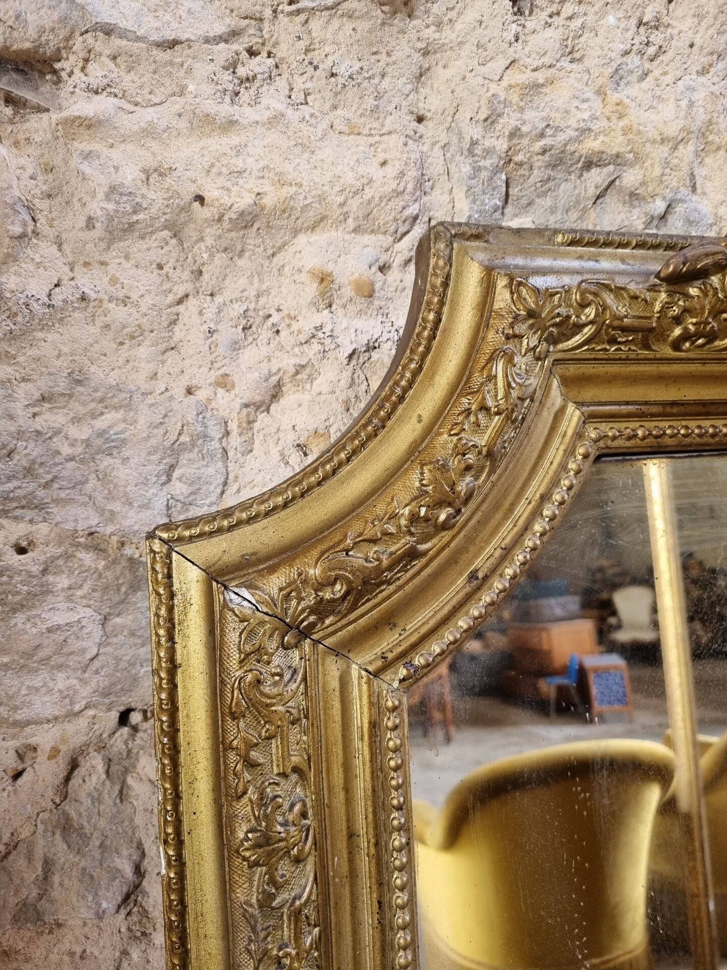 Golden mirror