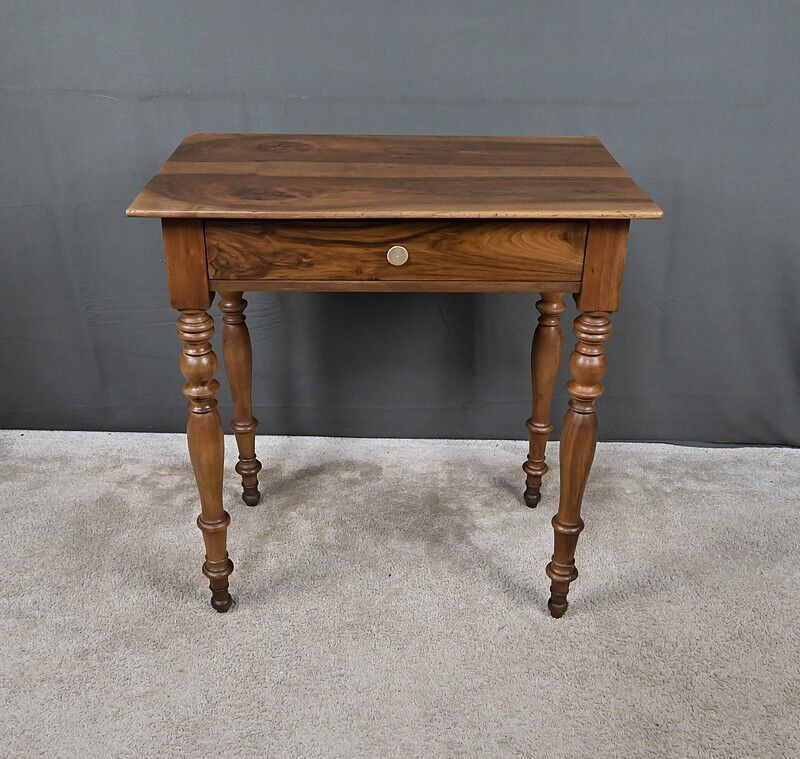 Small walnut desk table, Louis-Philippe style – 19th century