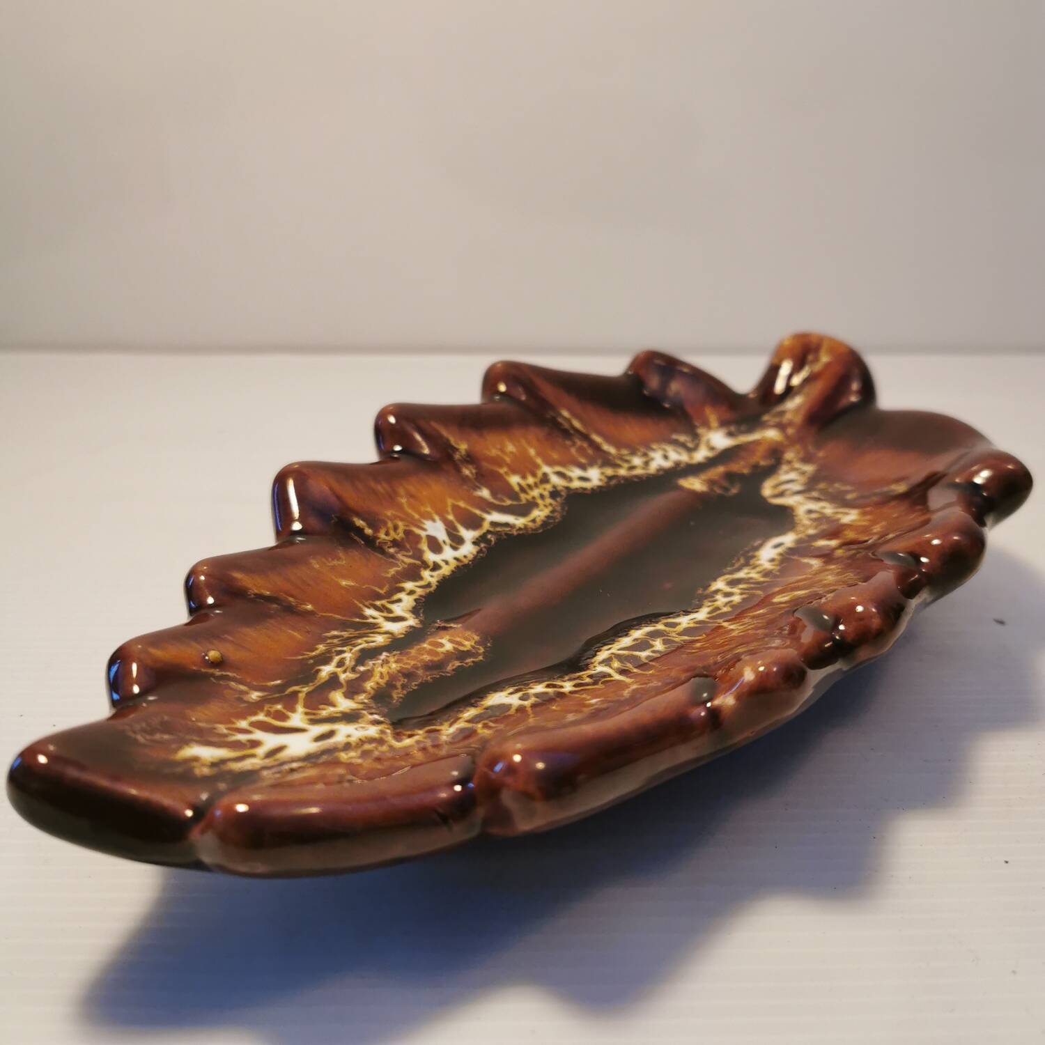 Vallauris, flat / leaf shape pocket