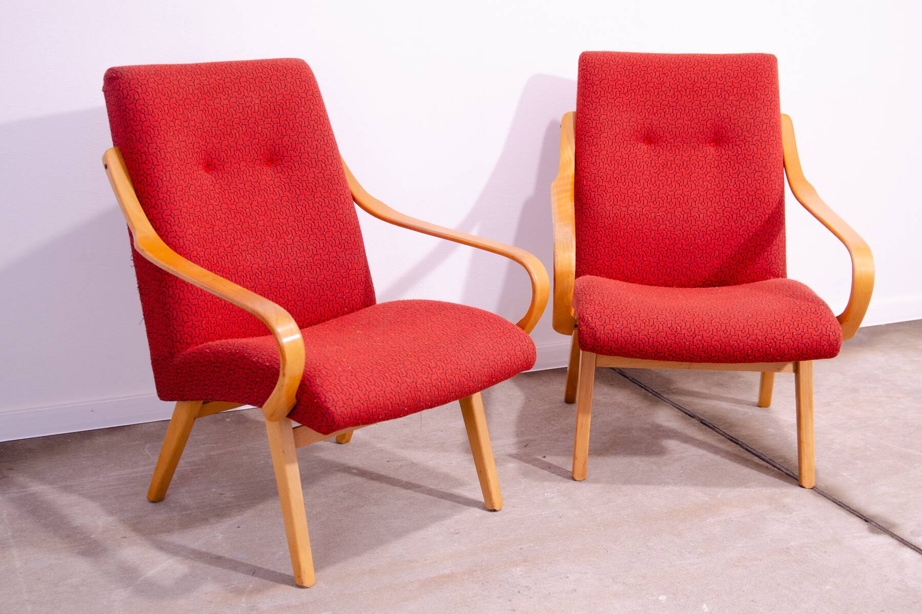 Paire de fauteuils vintage de Jaroslav Šmídek pour JITONA, 1960