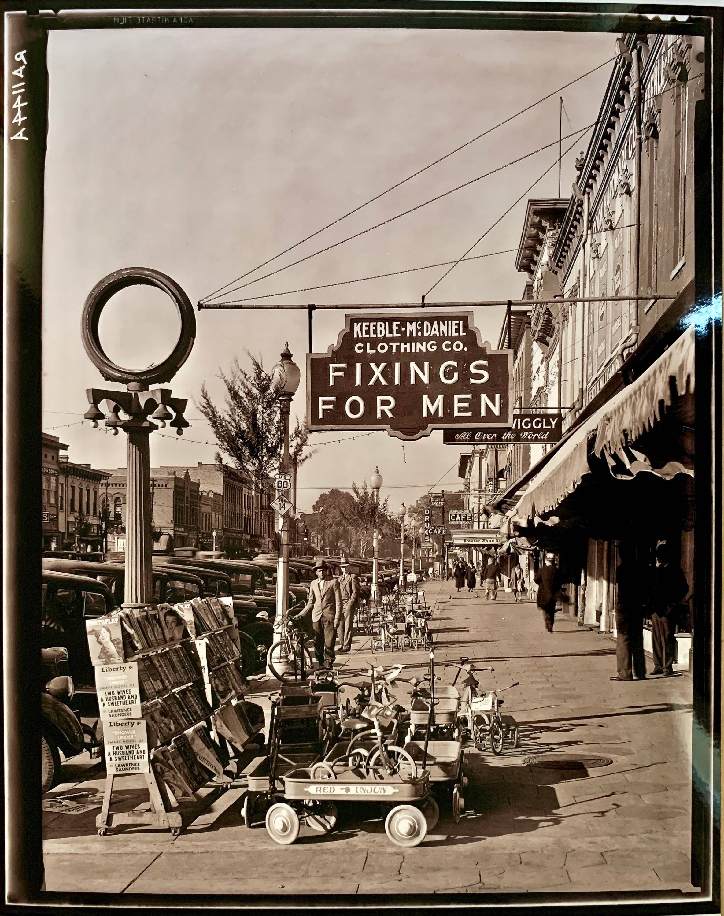 📸 Fine Art Photograph by Walker Evans – Street Scene, Selma, Alabama (1935)