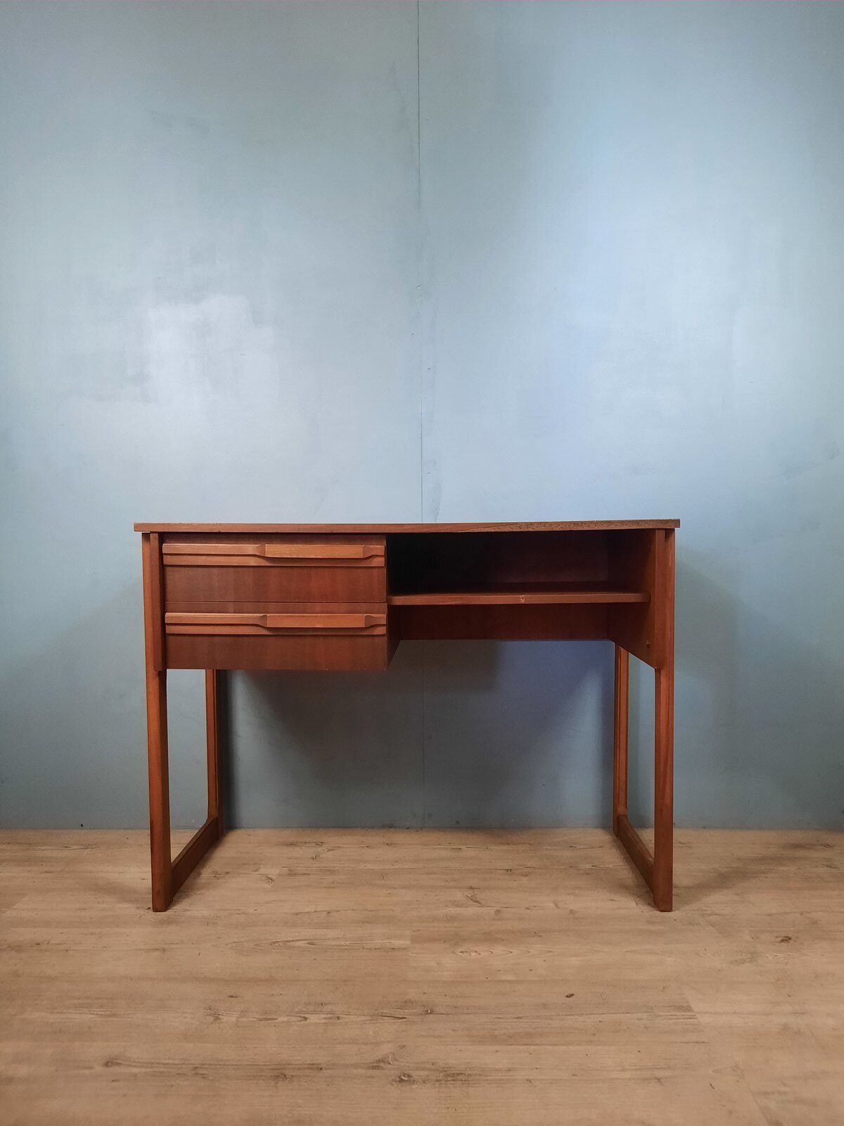 Bureau vintage dans l'esprit scandinave