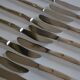 12 table knives silver metal handles & stainless steel blades 22 cm