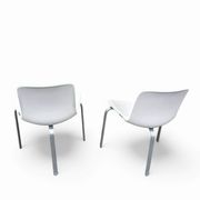 Conçu par Poul Kjærholm / 1978/2007 Coque blanche / cuir blanc