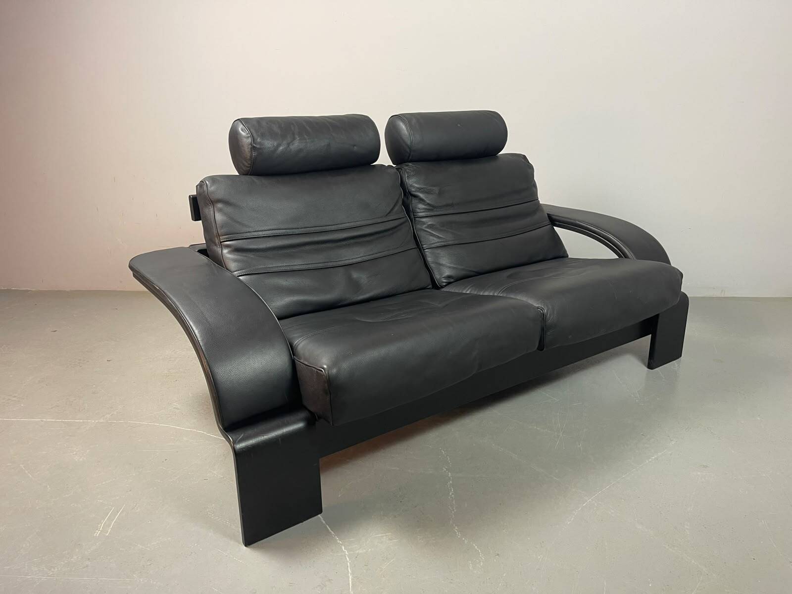 Black Leather Ake Fribytter “Kroken” Two-Seater Sofa for Nelo Möbel. Sweden