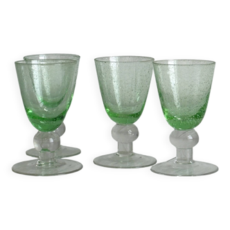 4 water glasses