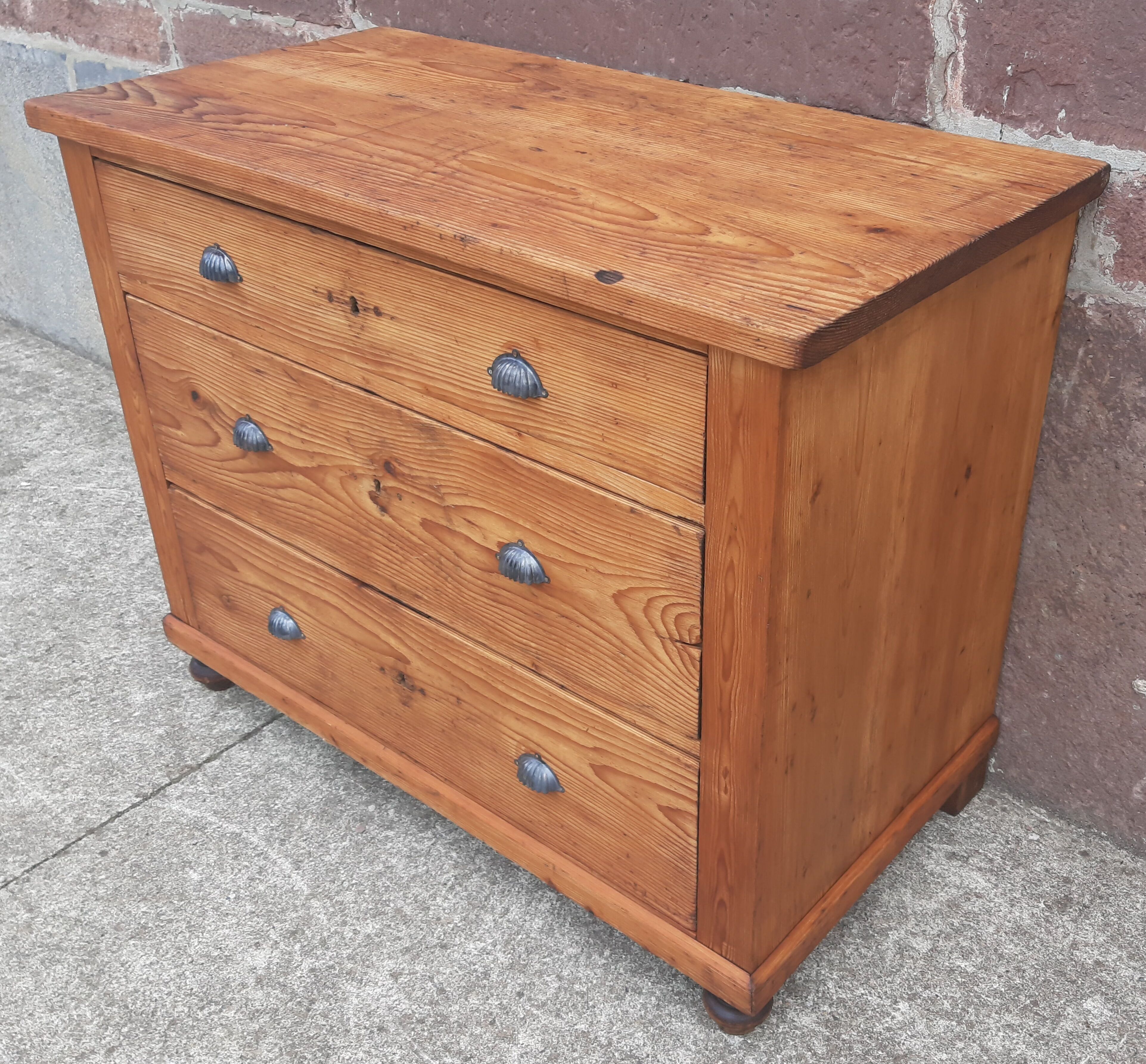 Solid pine chest of drawers