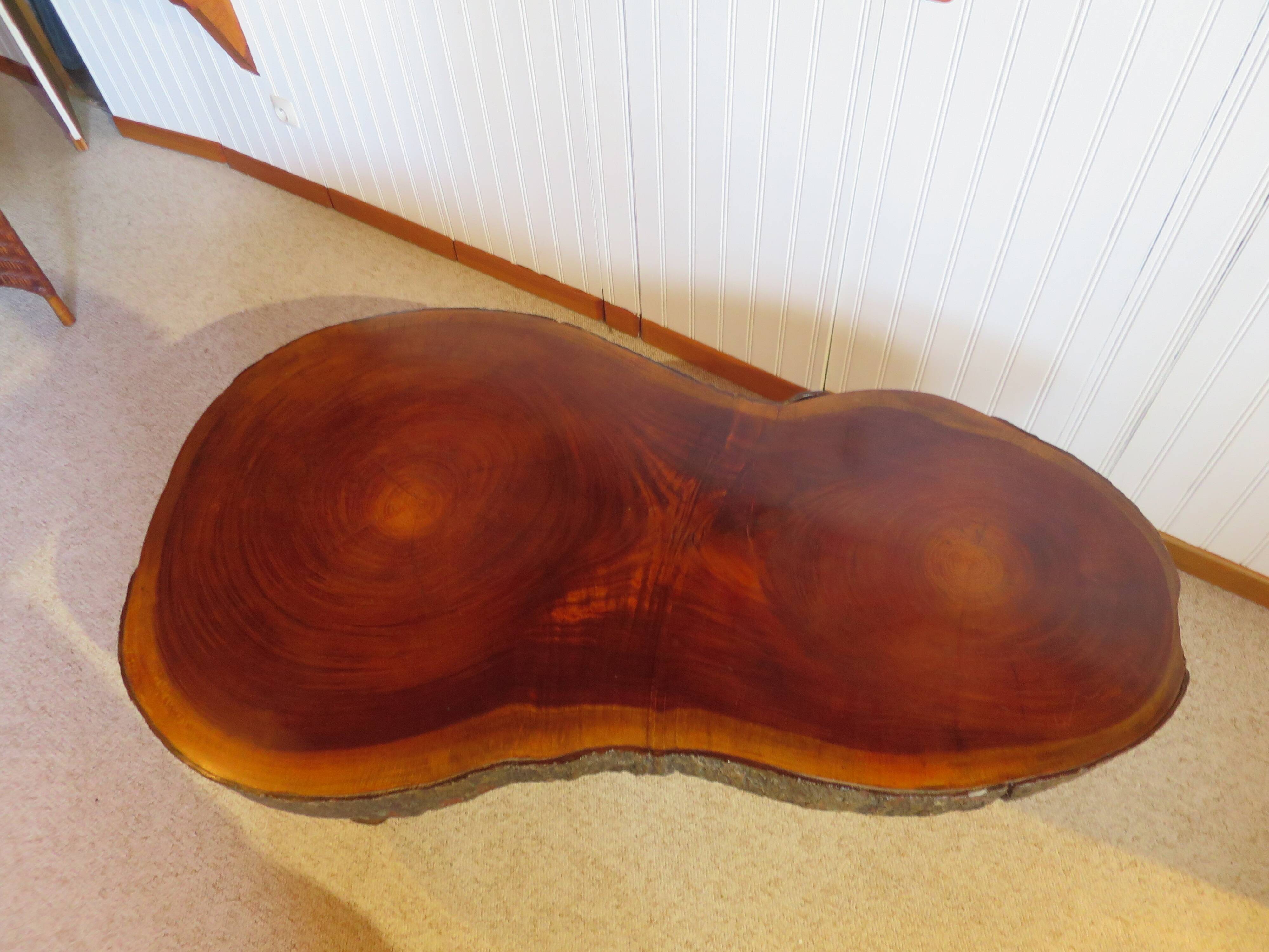 Tripod coffee table - solid okoumé wood - organic shape - brutalist style