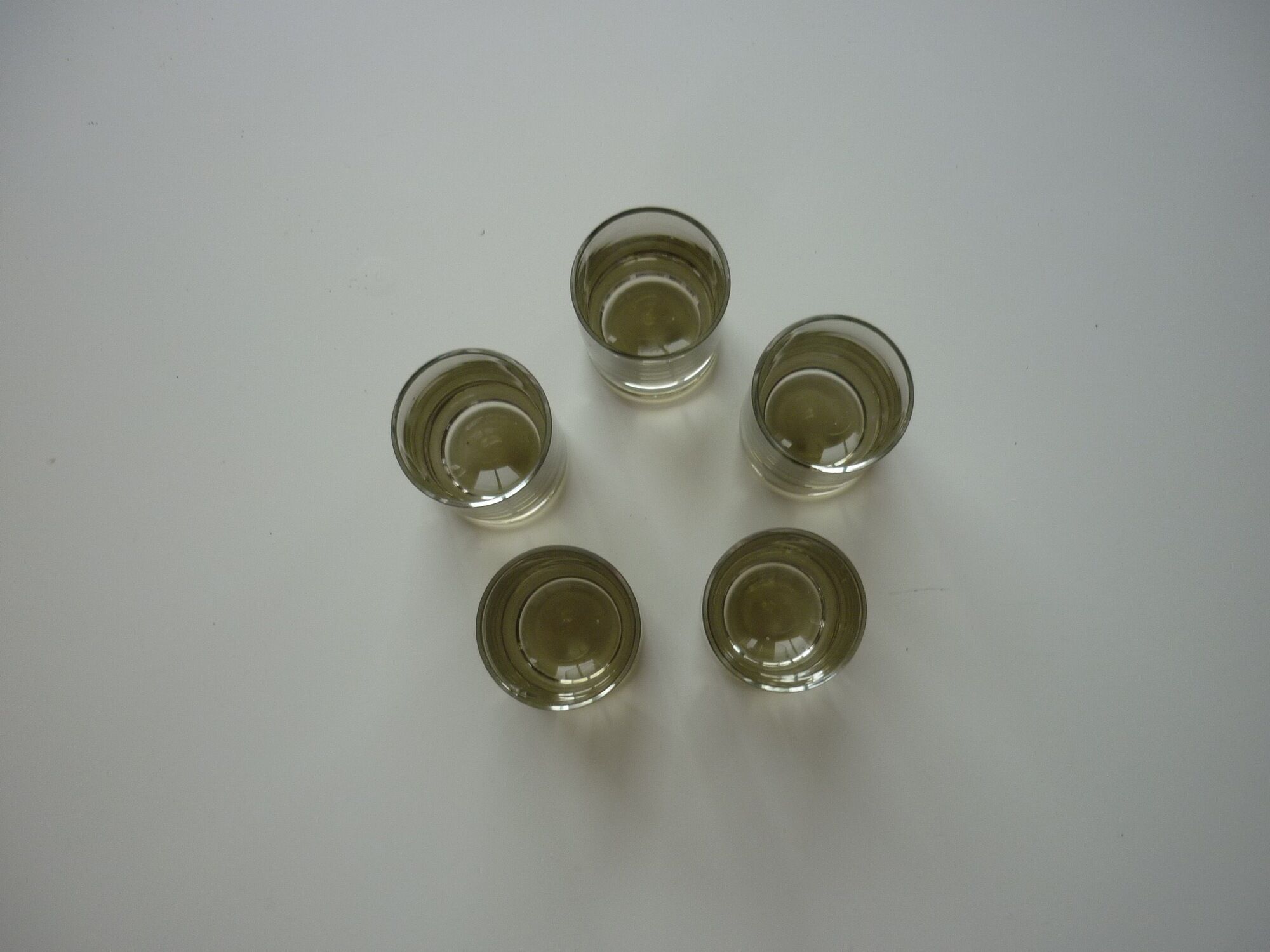 Suite of 6 glasses of smoked glass