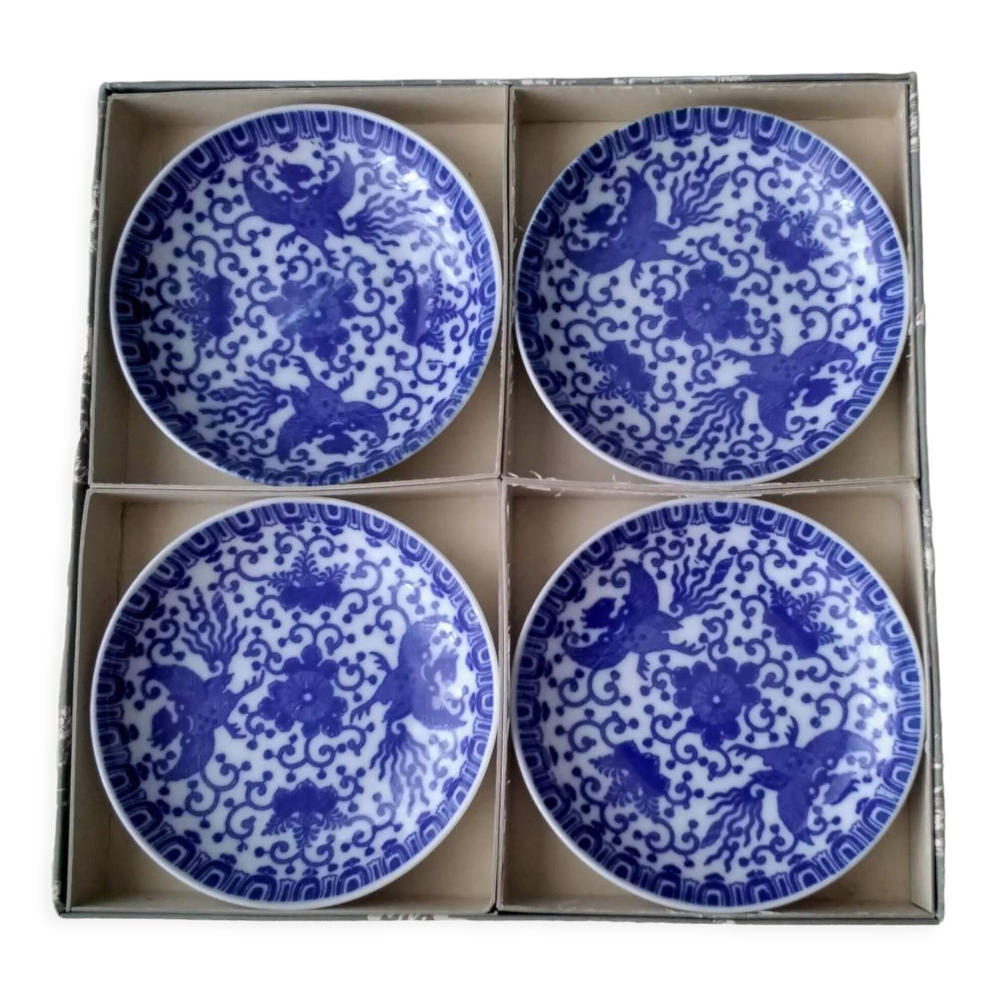Set de 4 coupelles à sauce en porcelaine du Japon