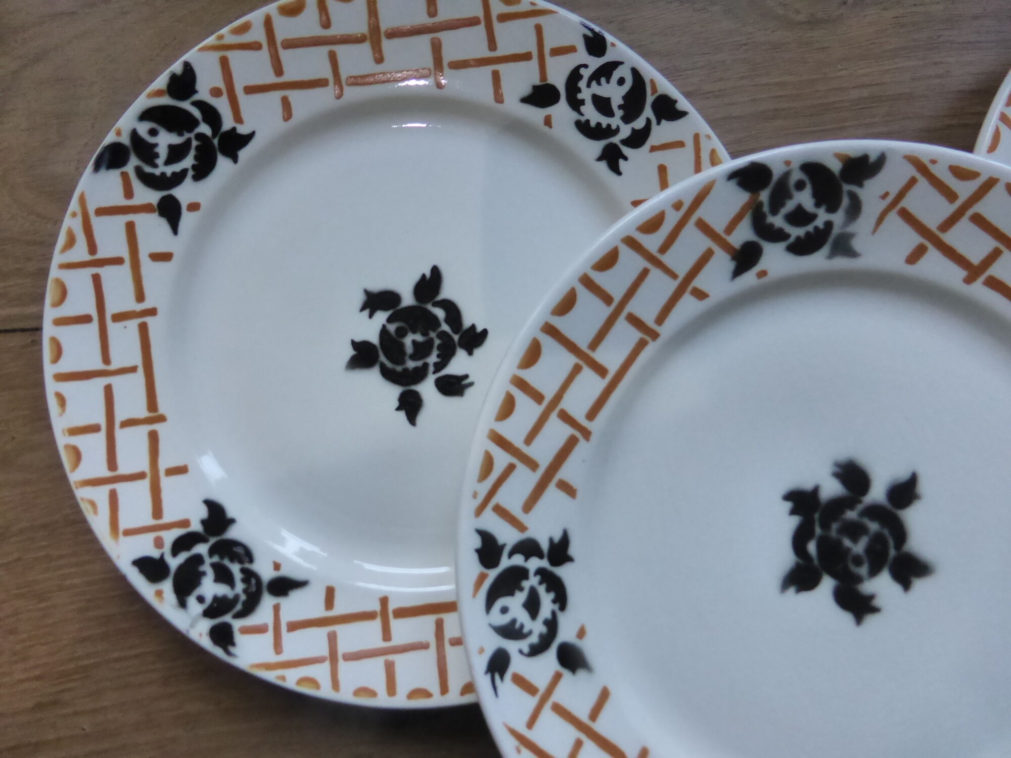 4 flat plates of Badonviller porcelain model Roscoff 2008105