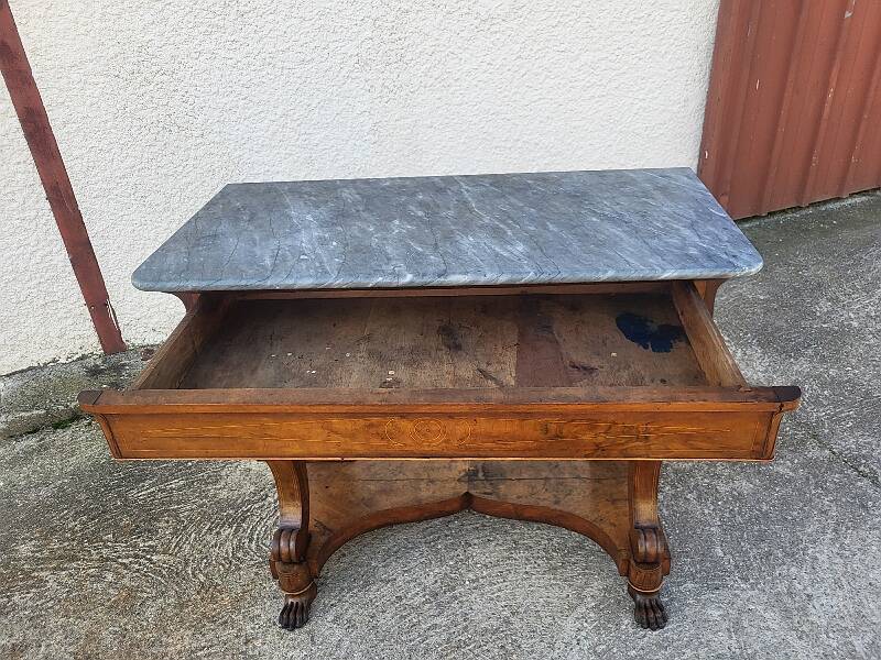 Empire restauration console with marble top in walnut from the 19th century