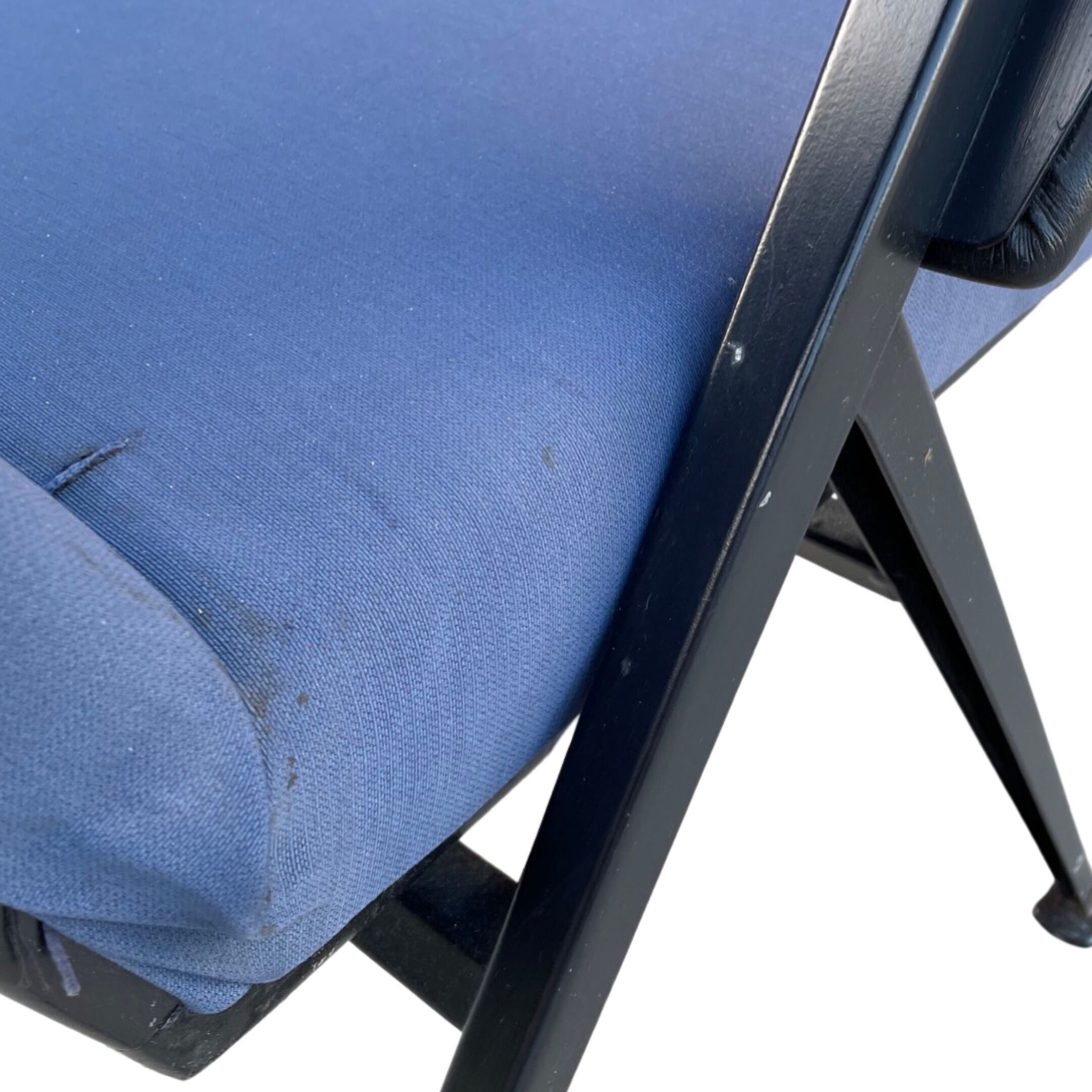 set of 2 Repose armchairs by Friso Kramer for Ahrend de Cirkel