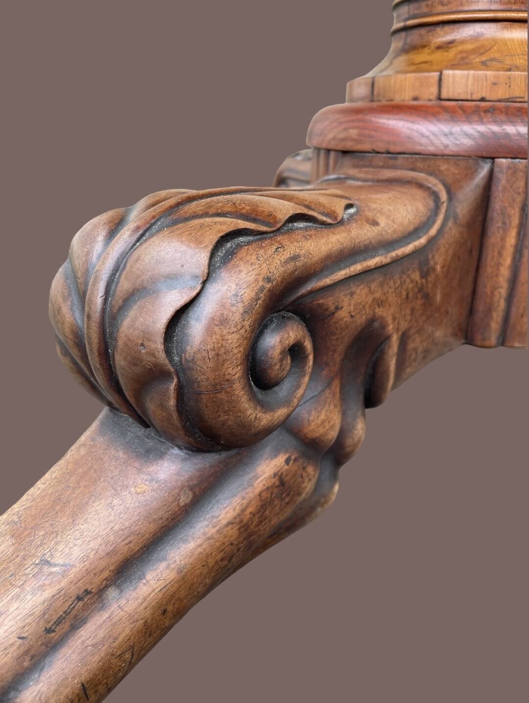 Drum table, 19th century mahogany pedestal table