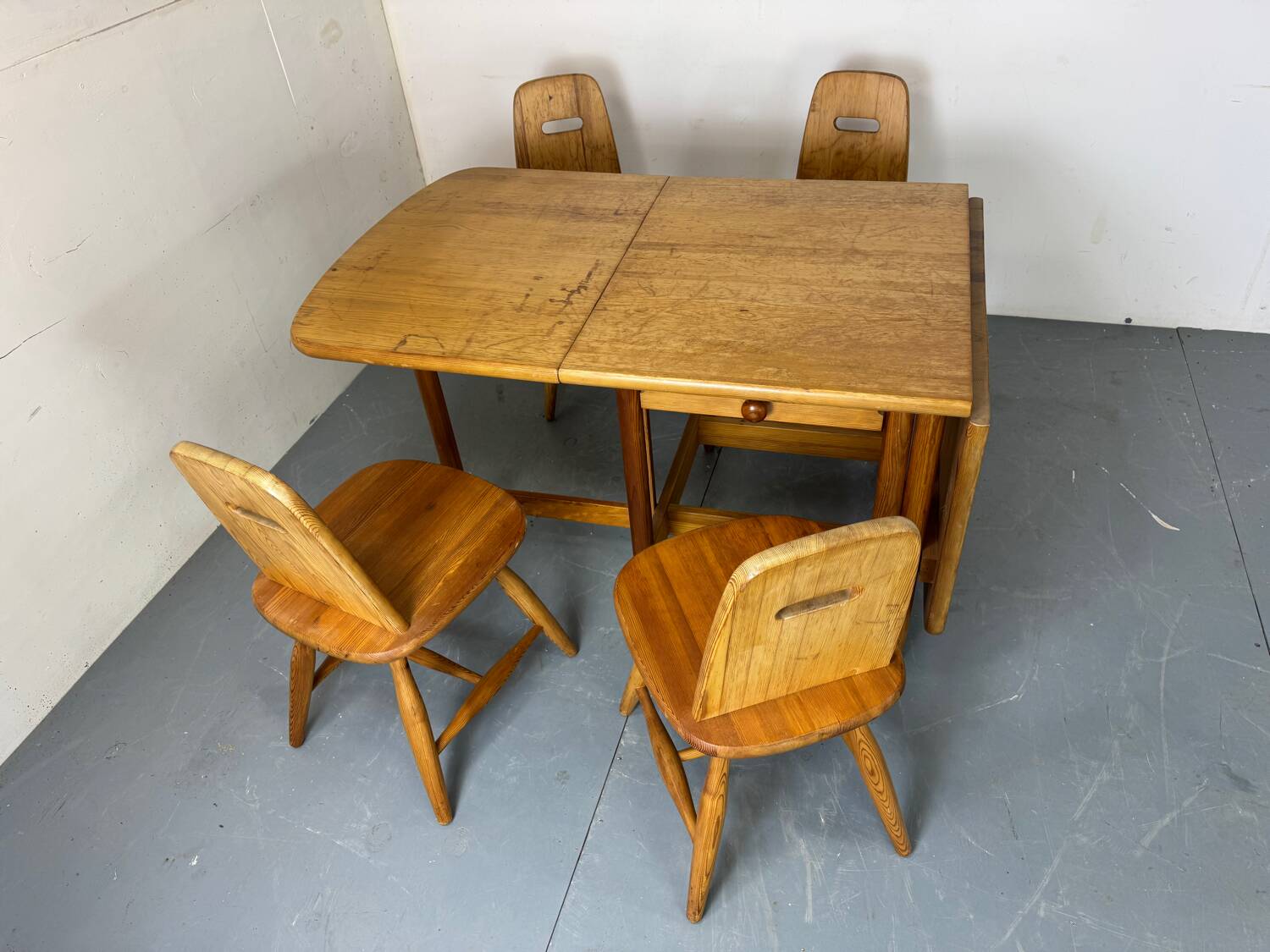 Vintage Scandinavian design dining set by Eero Aarnio for Laukaan.