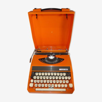 Typewriter Seville 4000