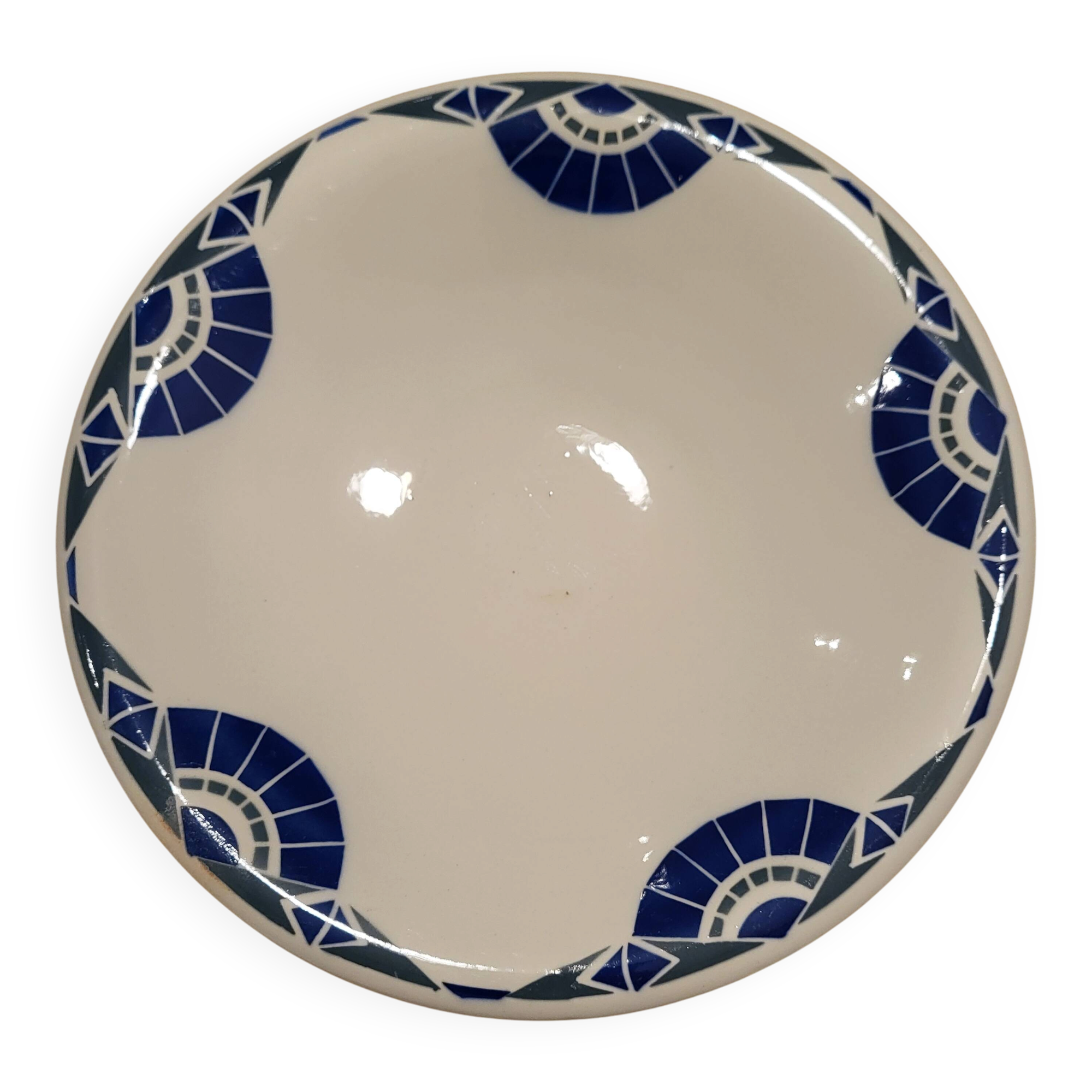 Round service plate demi-void signed Badonviller Thouars Art Deco