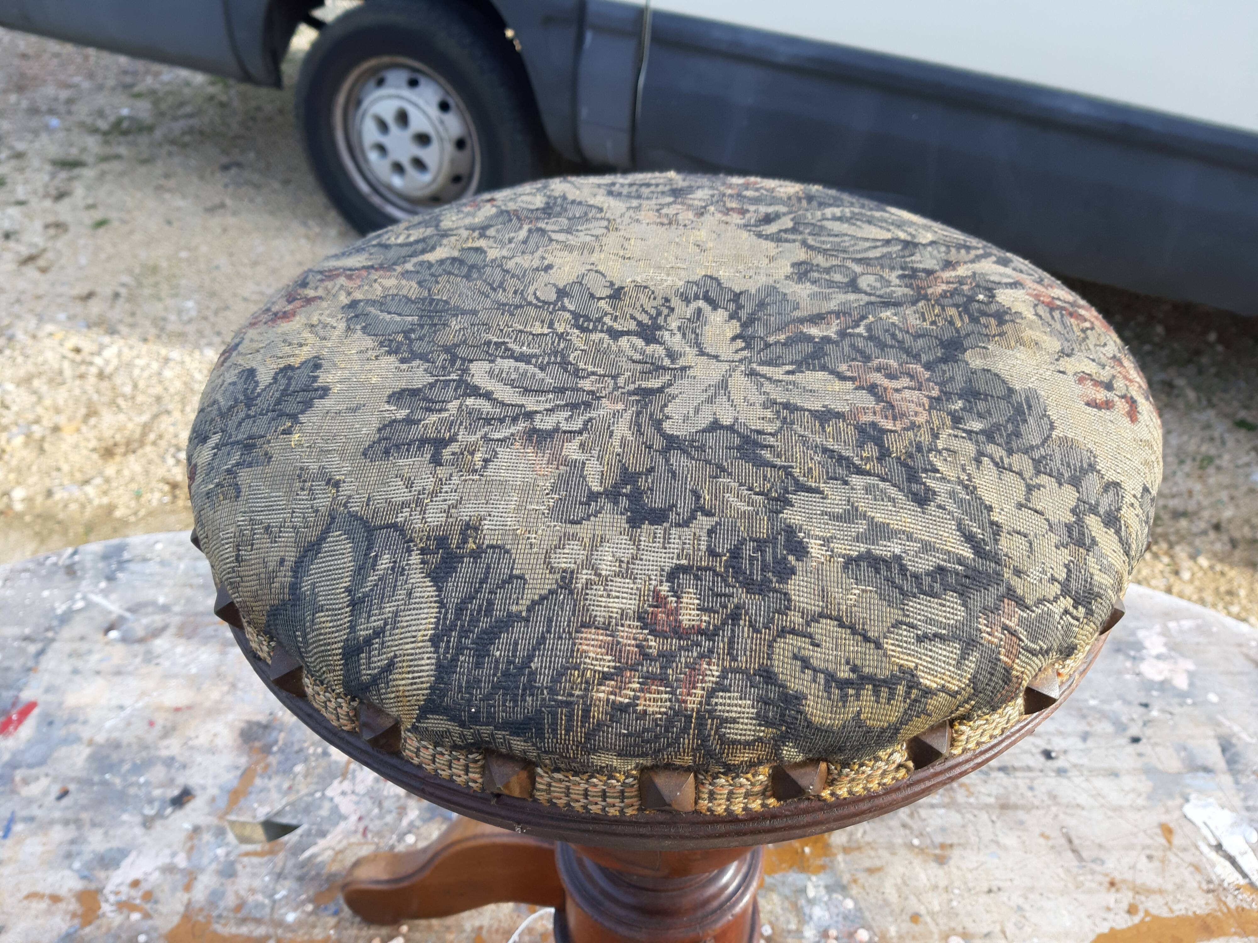 Tabouret de piano 3 pieds