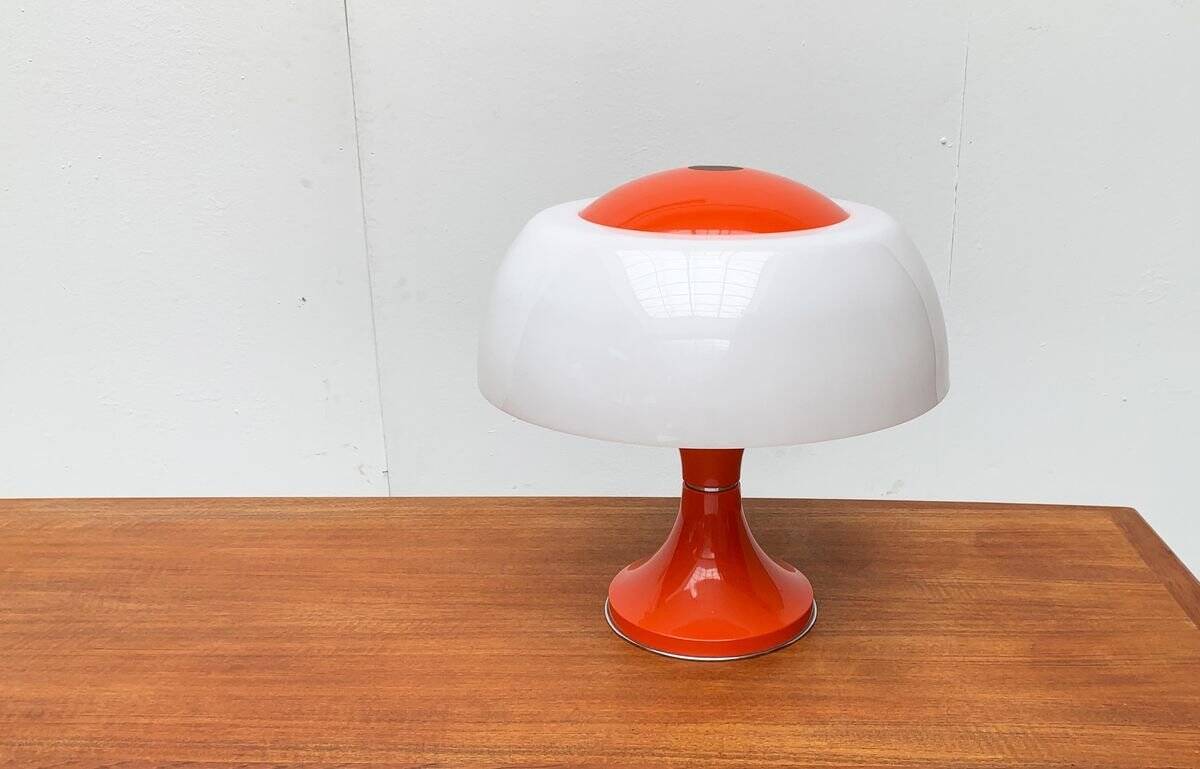 Italian table lamp from the mid-century space age by Gaetano Sciolari for Ecolight/Valenti.