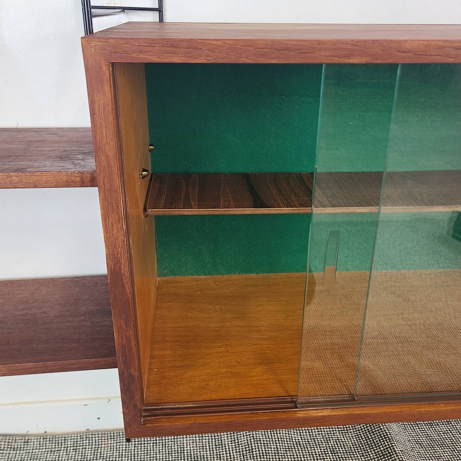 Bibliothèque murale suspendue étagères scandinave vintage teck 1960