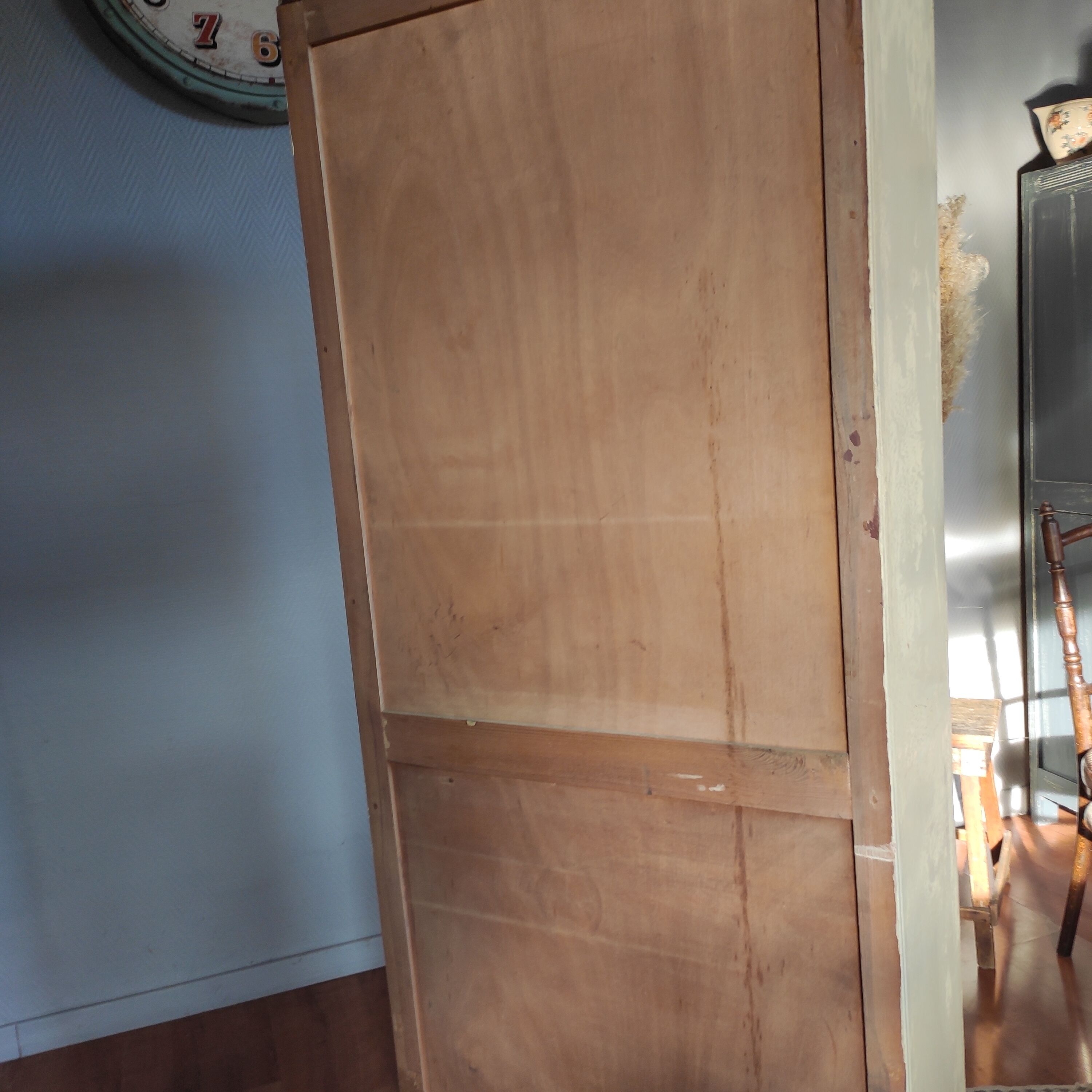 Parisian glazed wardrobe