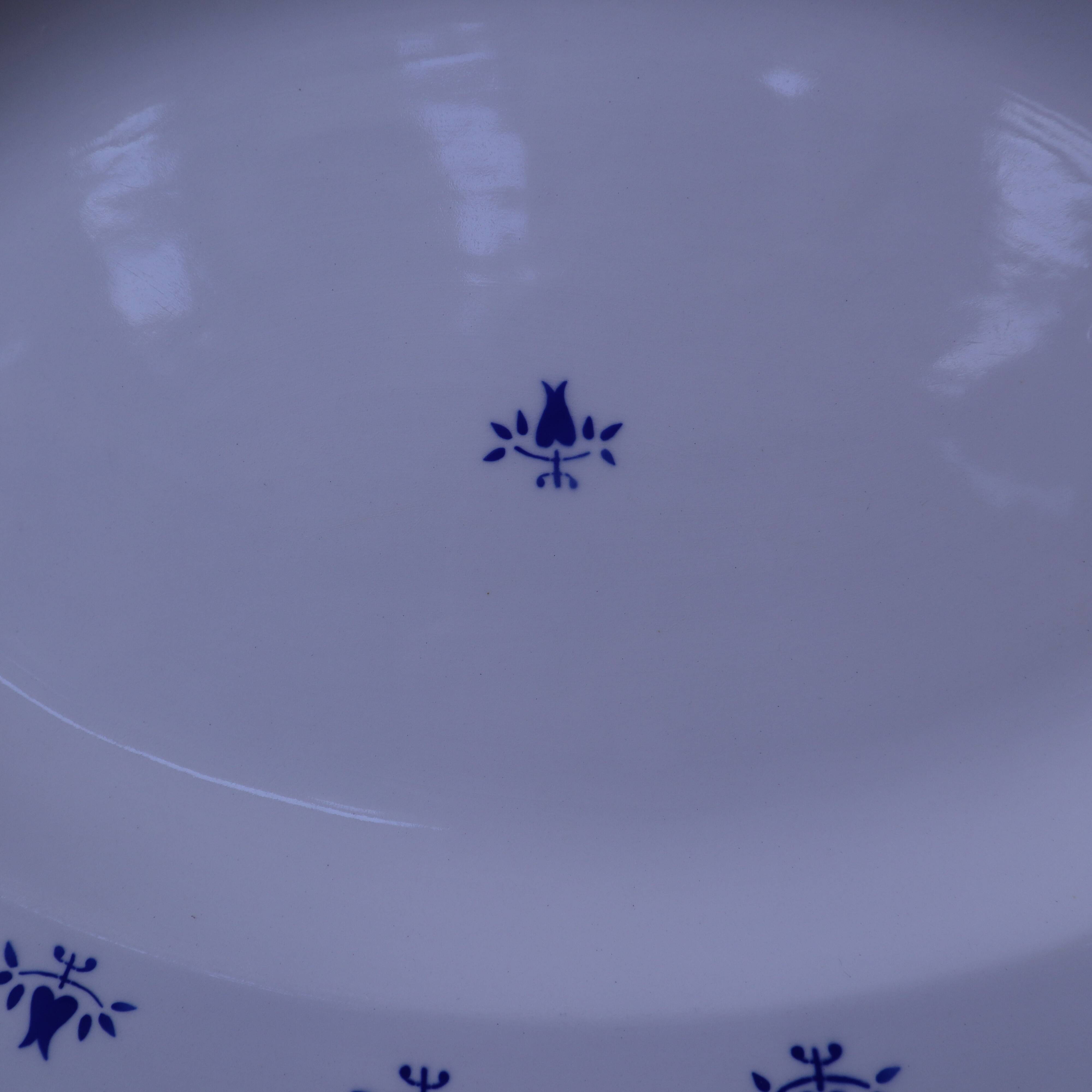 Oval plate Boch La Louvière