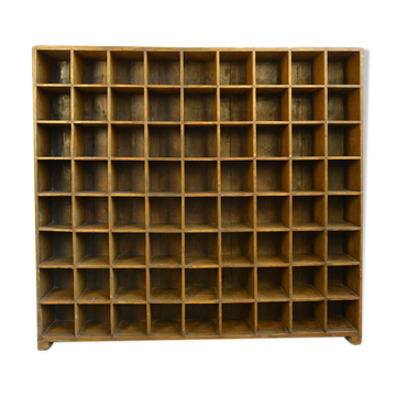 Meuble d’atelier à 72 casiers