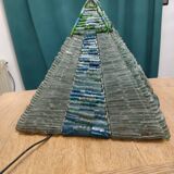 Glass pyramid lamp