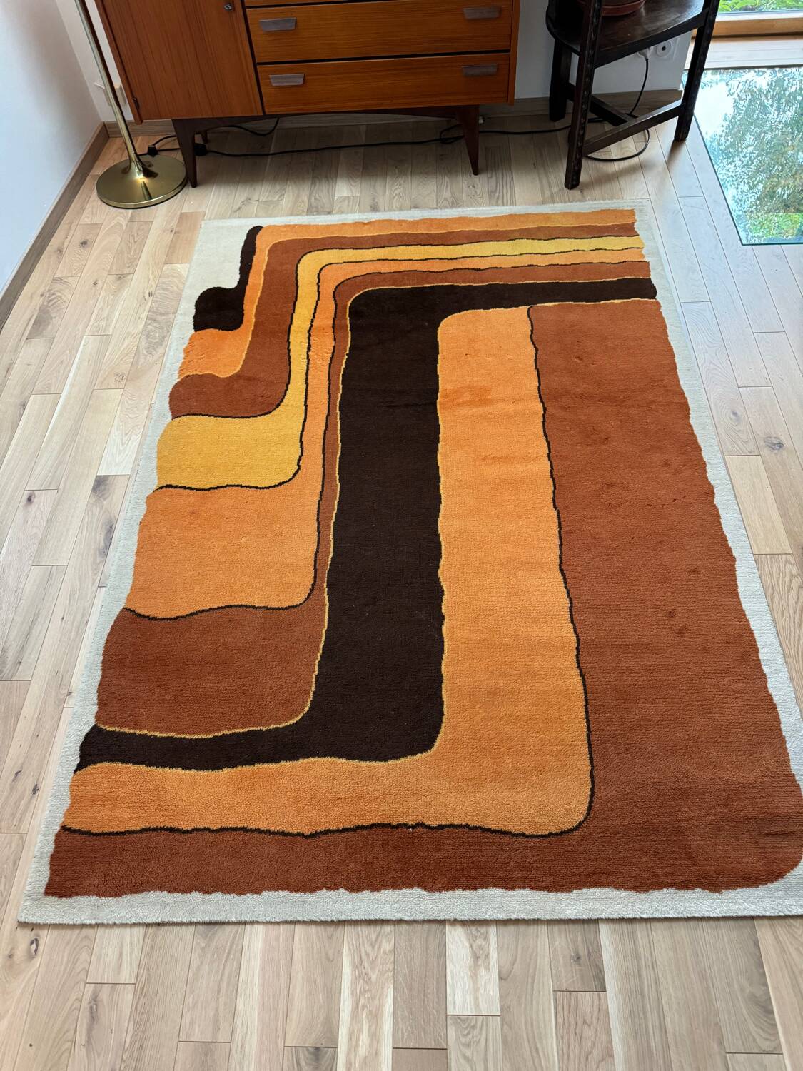 Vintage graphic rug / Amazon
