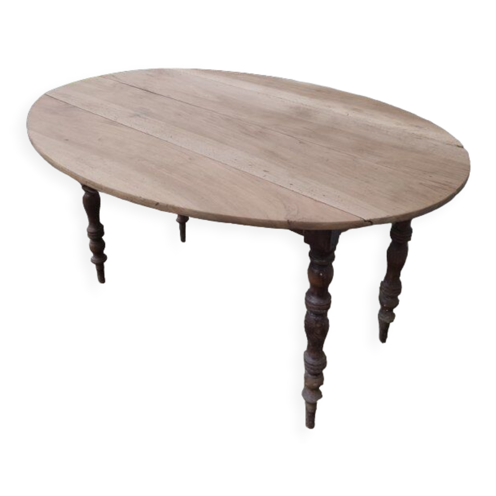 Folding oval table