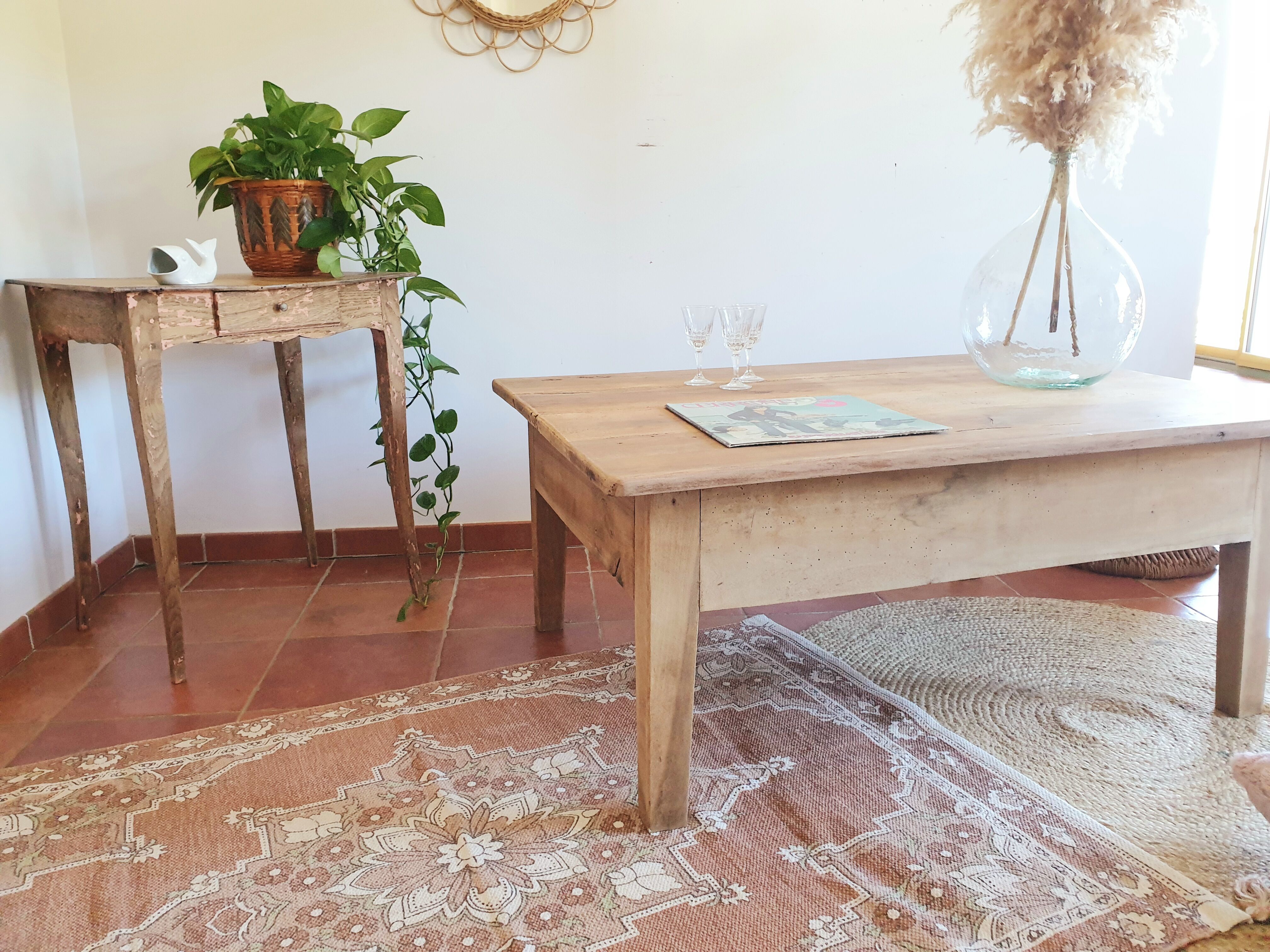 Table basse en noyer