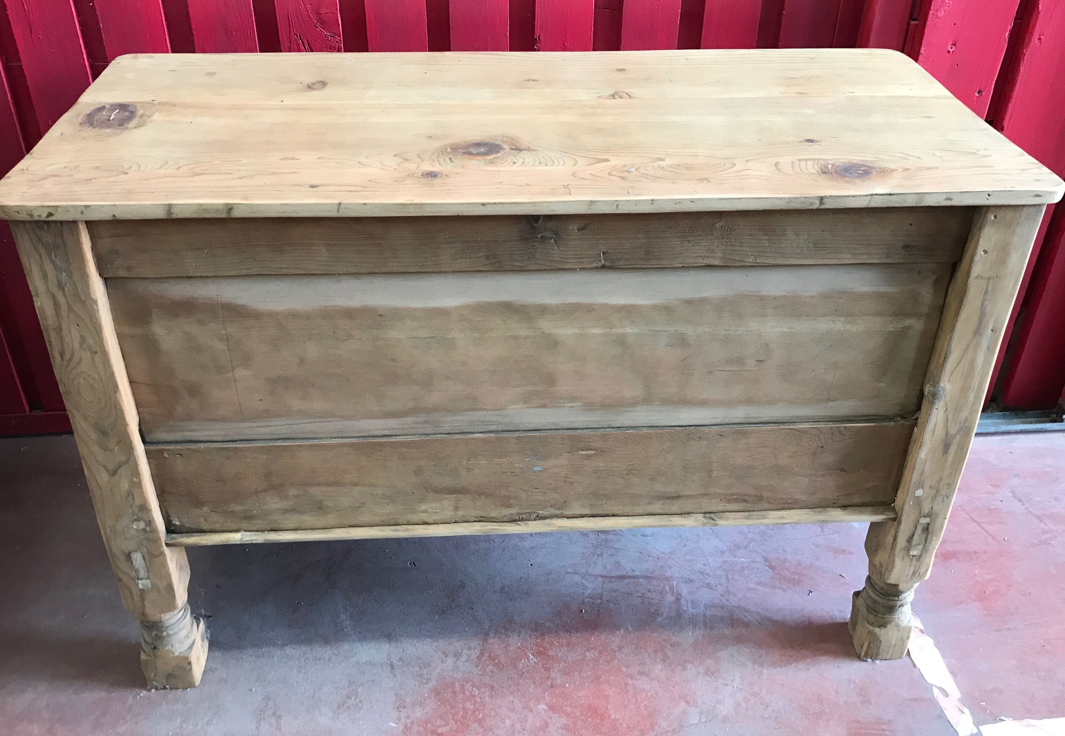 Cedarwood box, Pakistan