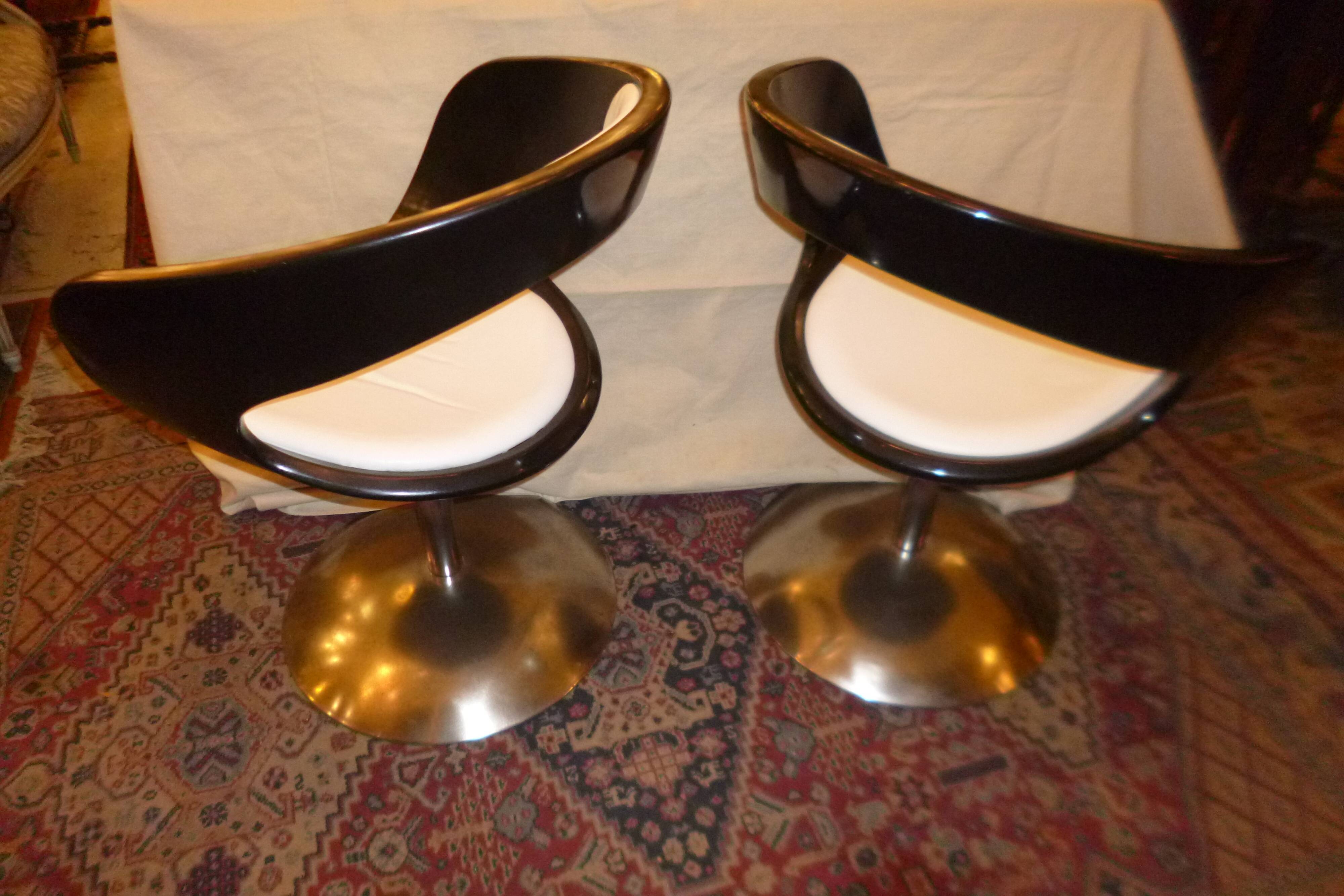 Pair of armchairs 70