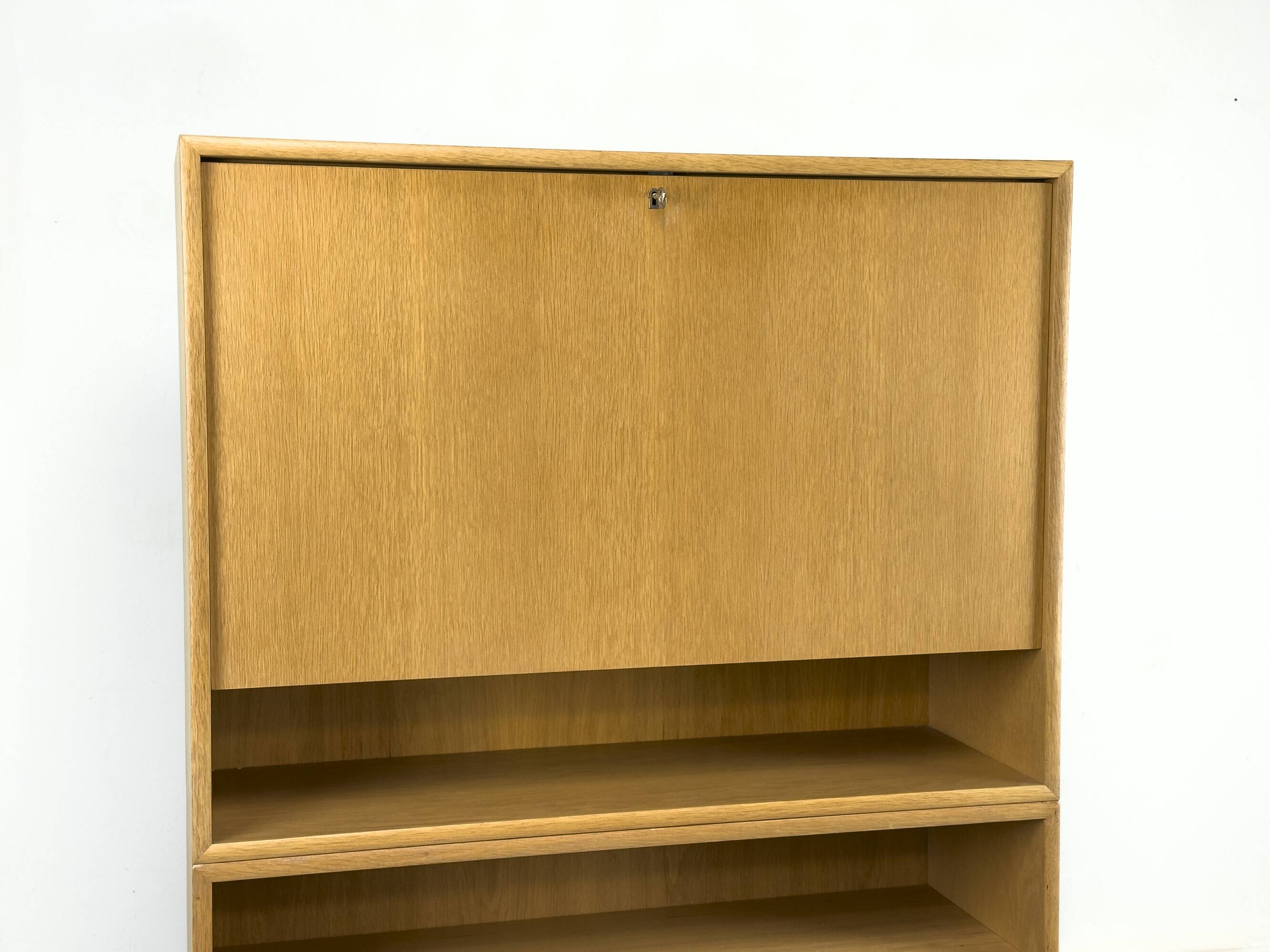 Cabinet en chêne de Wk Möbel, années 1970