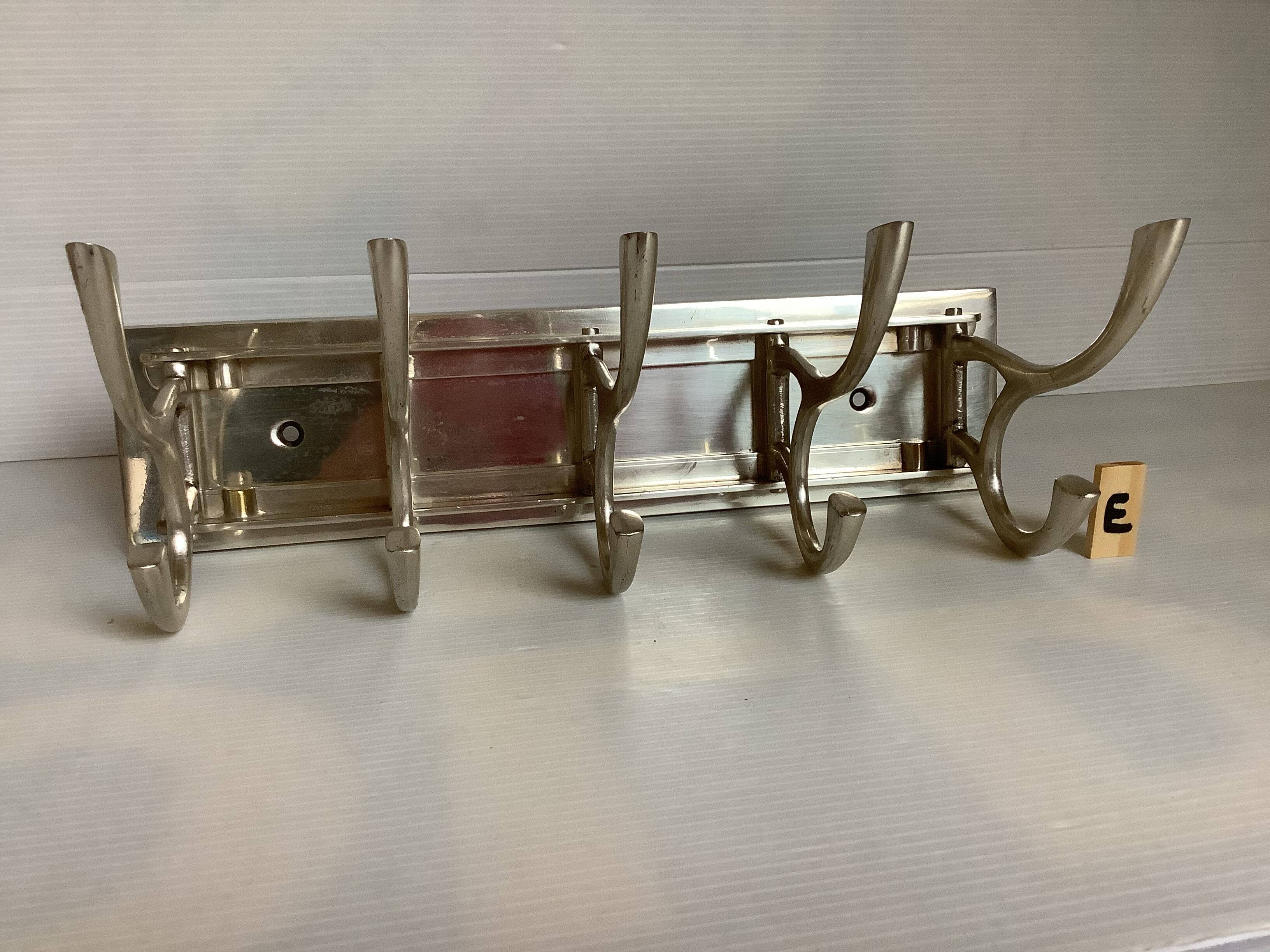 Haceka style coat rack with 5 adjustable hooks E