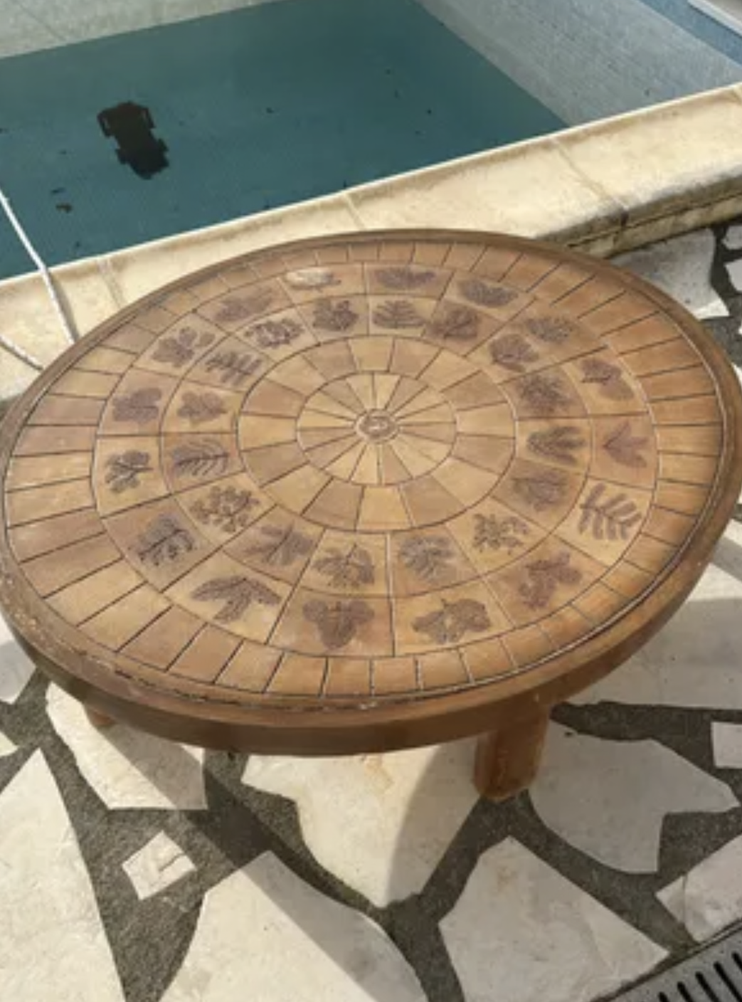 Vintage oval coffee table "Herbier" ceramic 70s