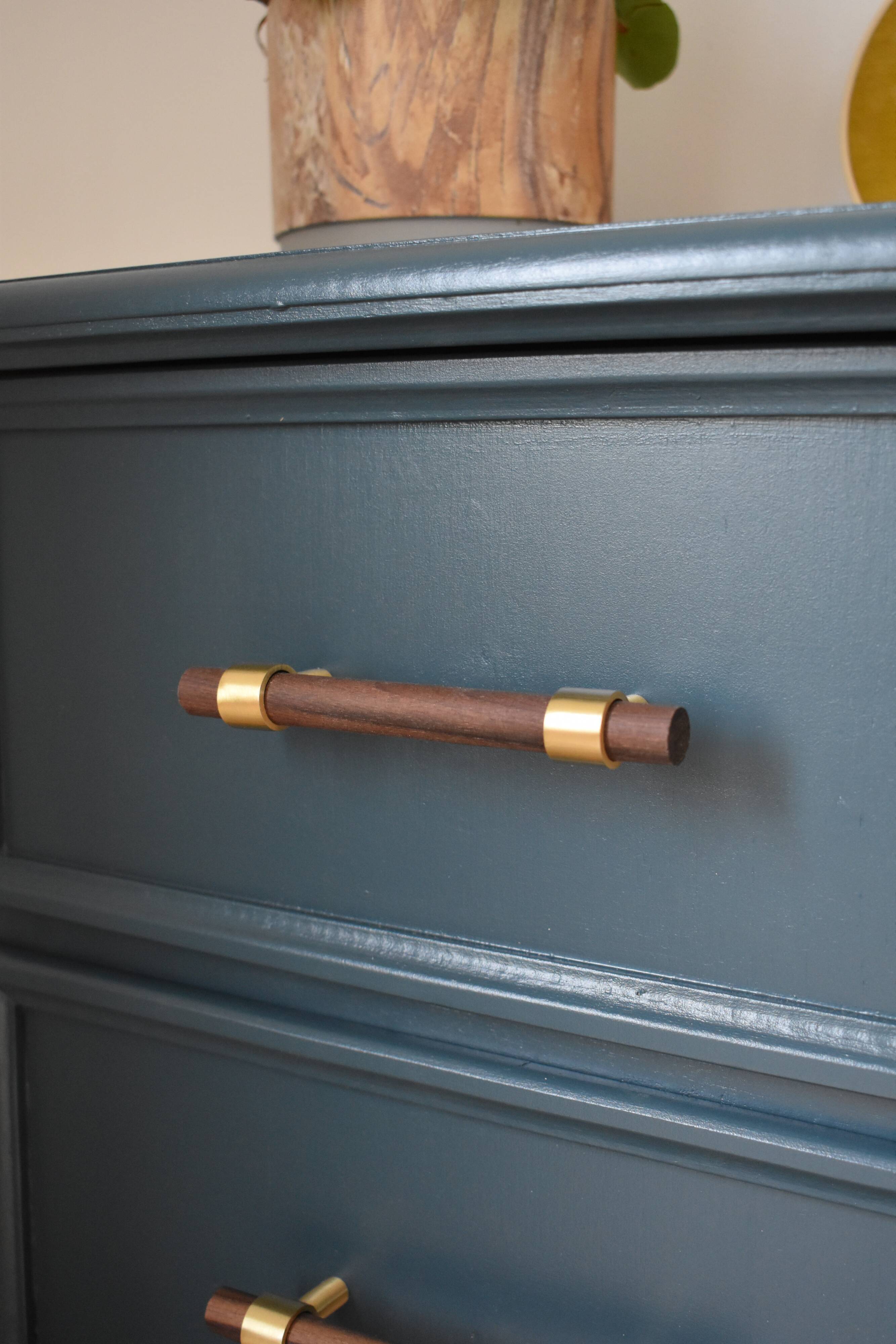 Chest of drawers three drawers