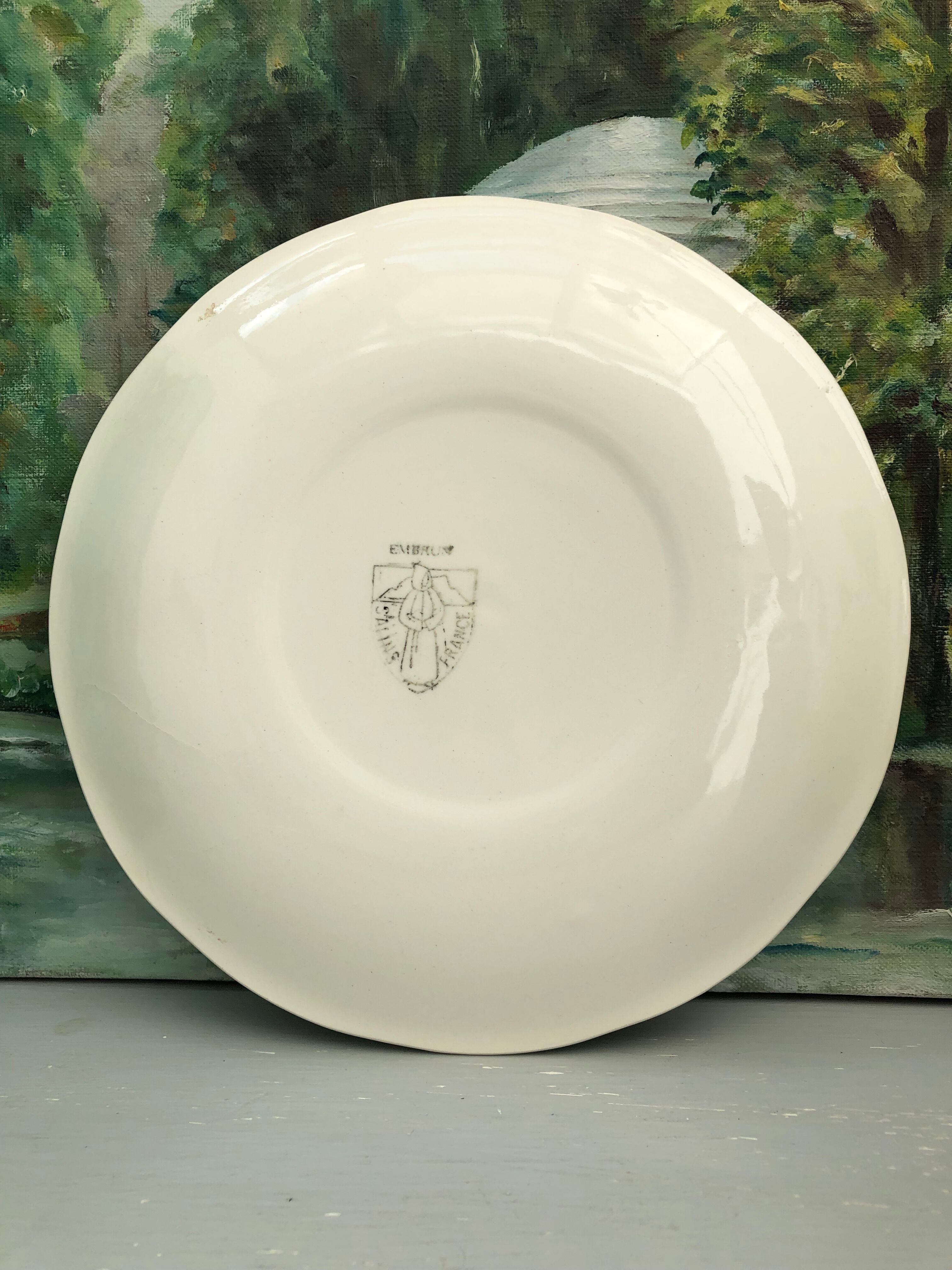 Flat plates stamped saline France