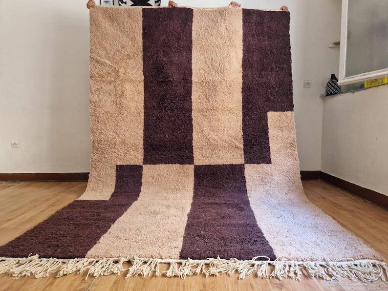 Handmade traditional pure natural wool rug, size 170 x 250 cm