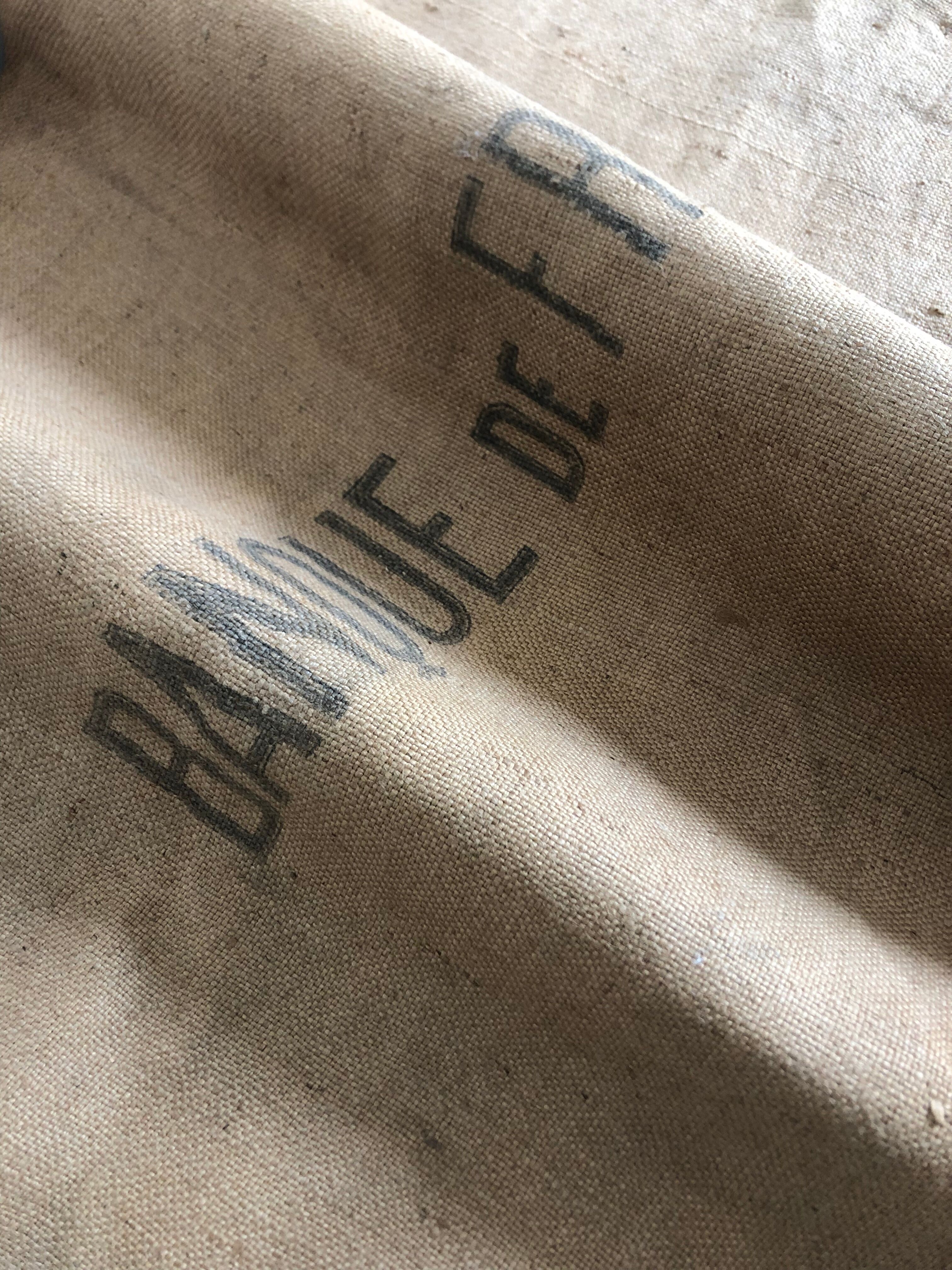 Hemp bag France bank